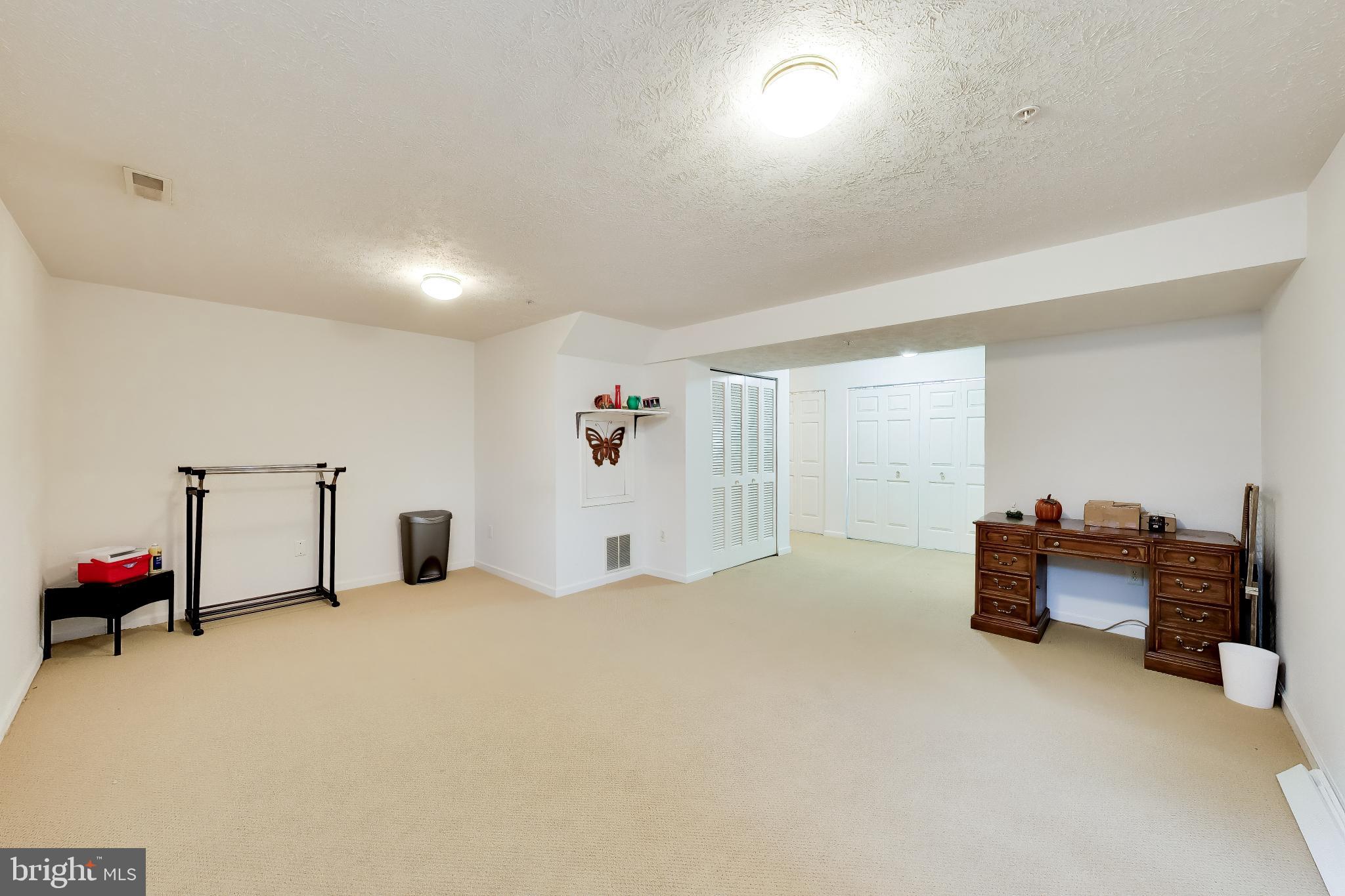 PINEY ORCHARD - Residential