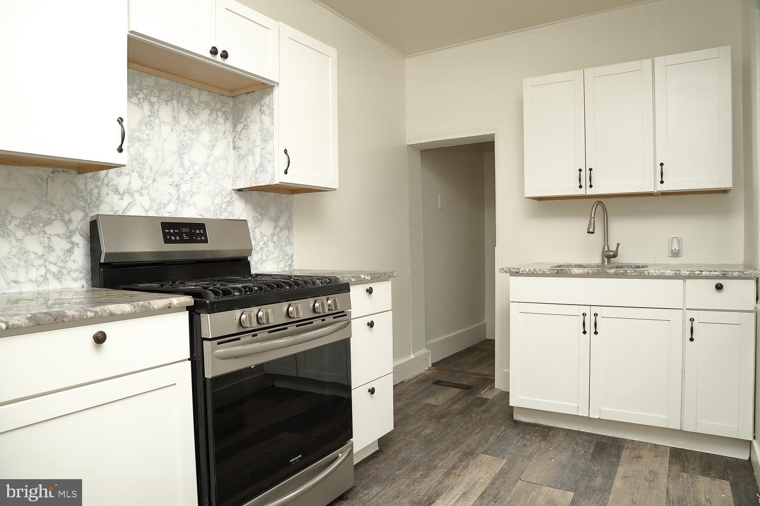 LANCASTER - Residential