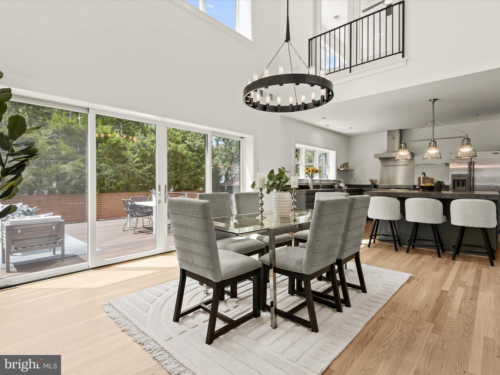 CLARENDON - Residential