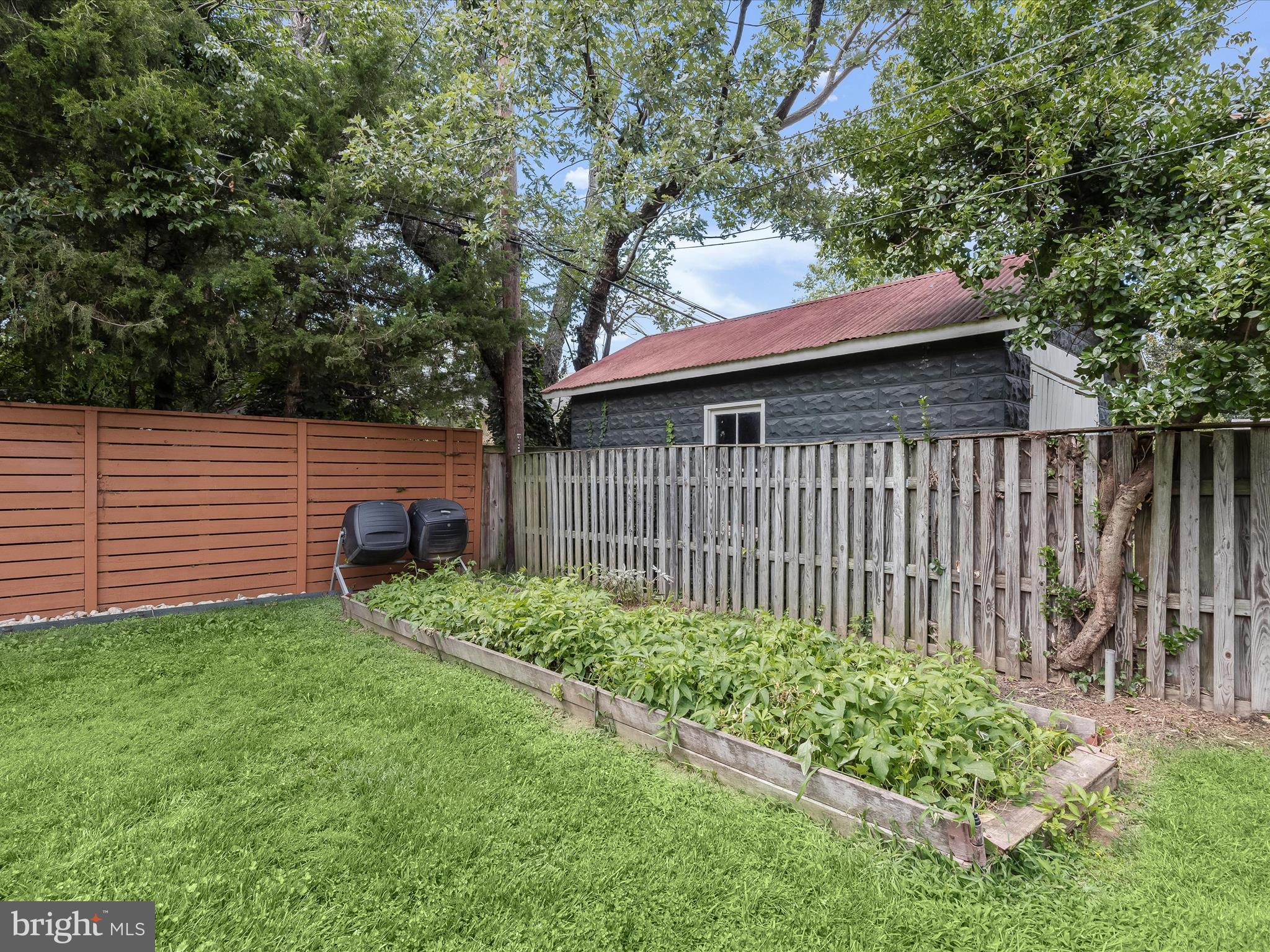 CLARENDON - Residential