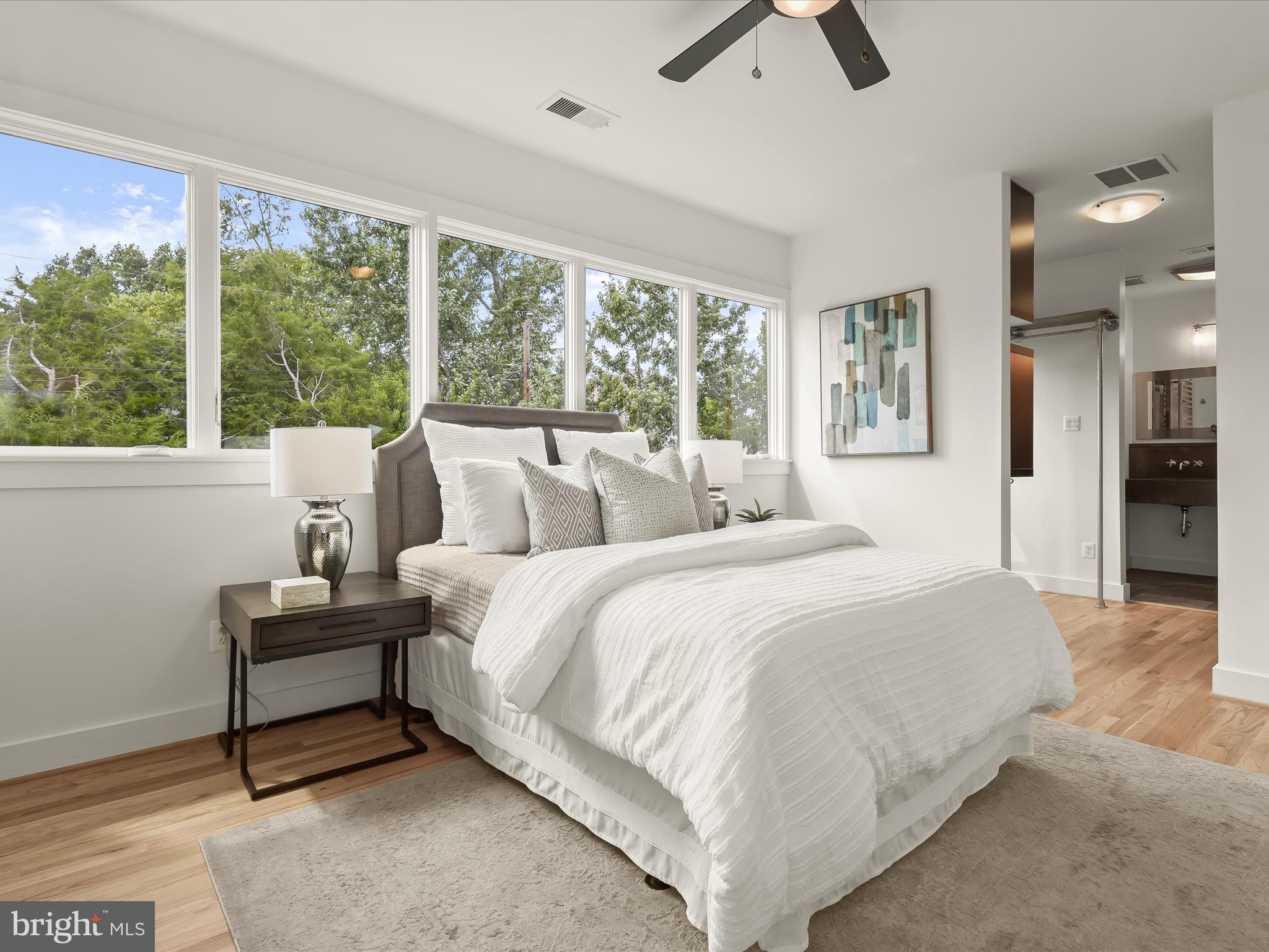 CLARENDON - Residential