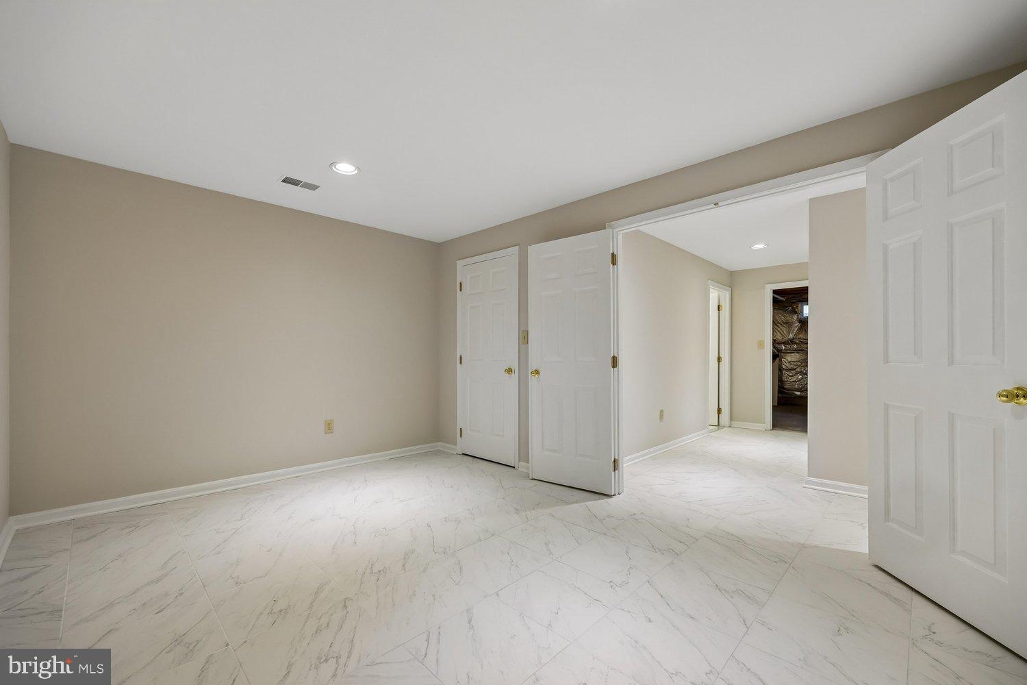 SENECA CROSSING - Residential