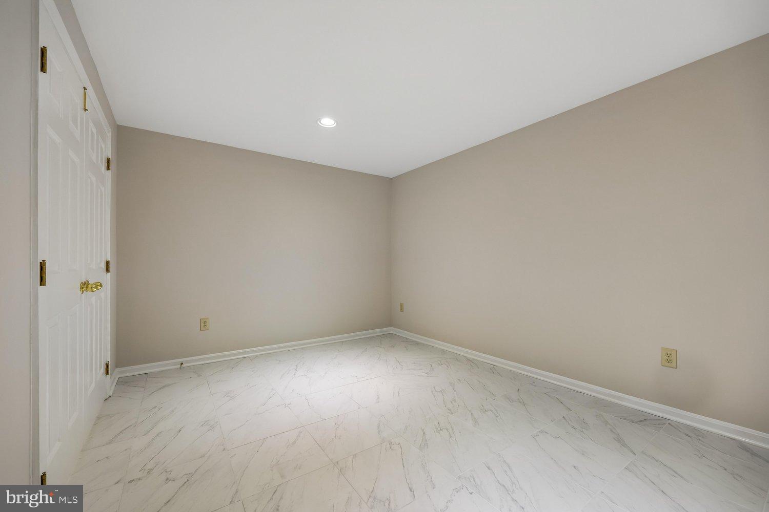 SENECA CROSSING - Residential