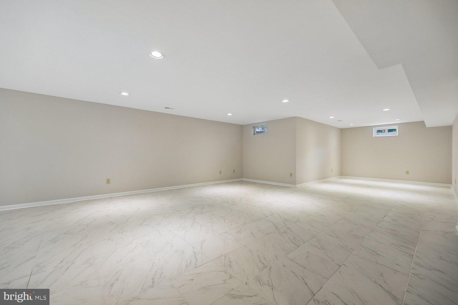 SENECA CROSSING - Residential