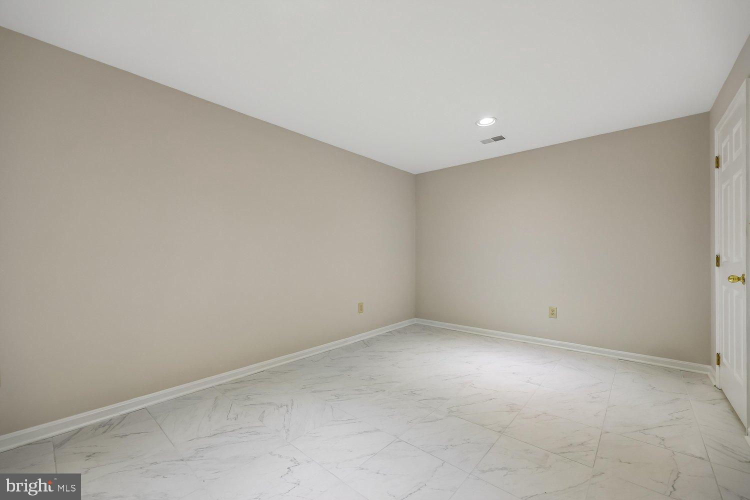 SENECA CROSSING - Residential