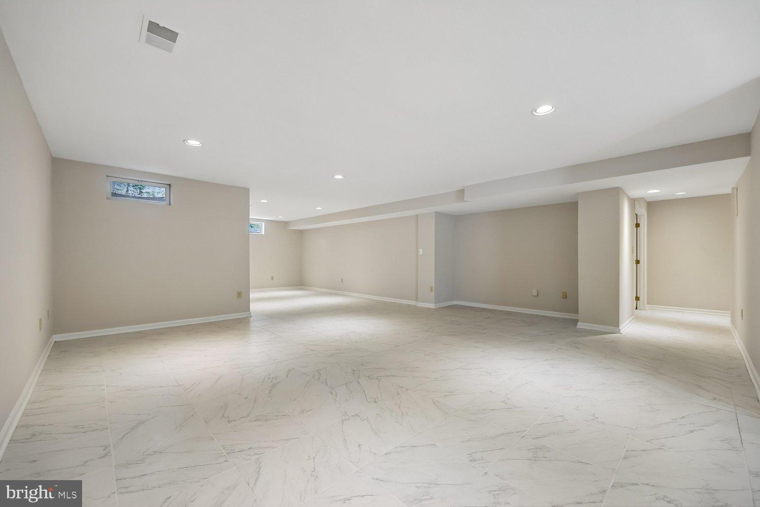 SENECA CROSSING - Residential