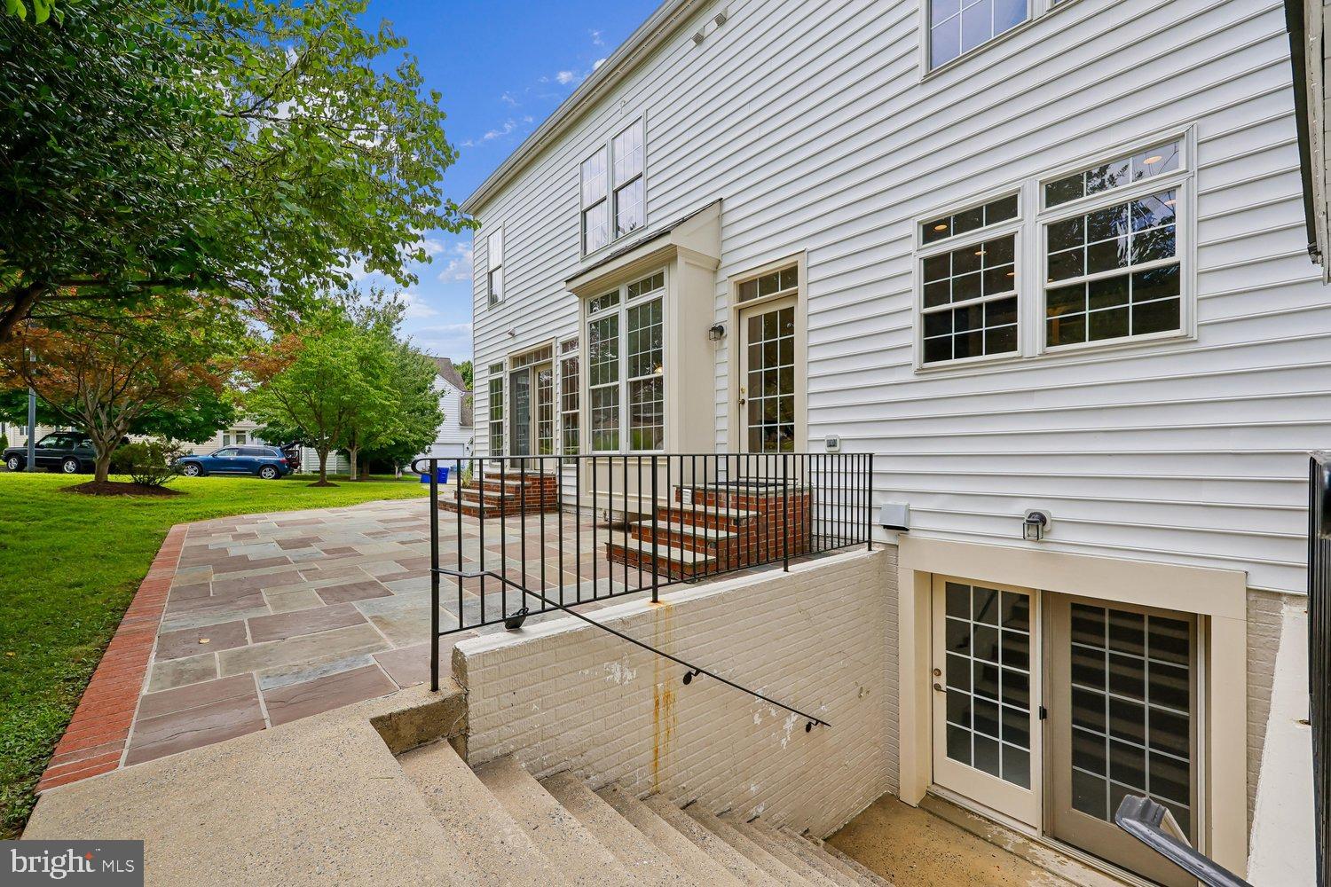 SENECA CROSSING - Residential