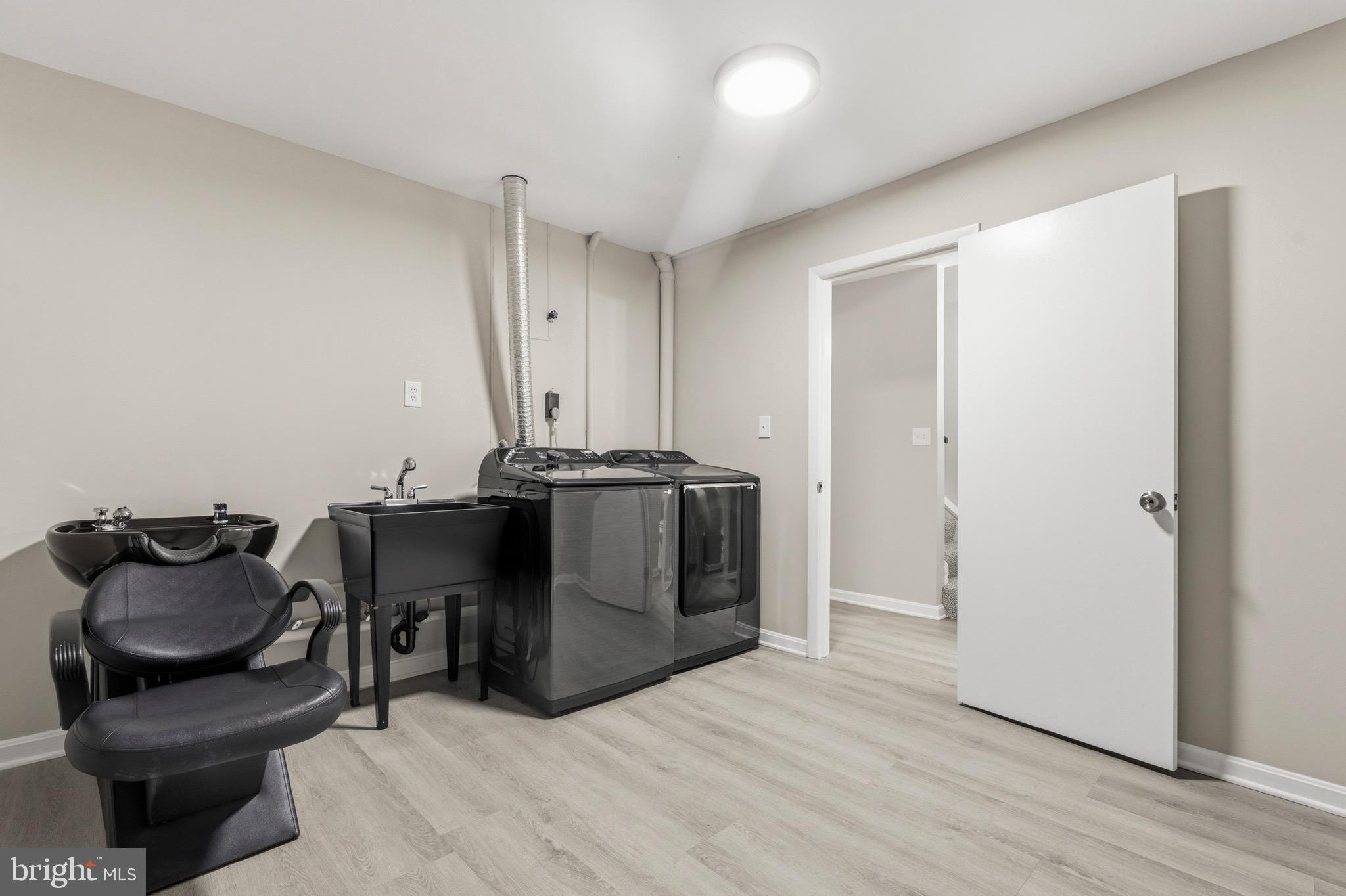 HILLCREST TOWNE - Residential
