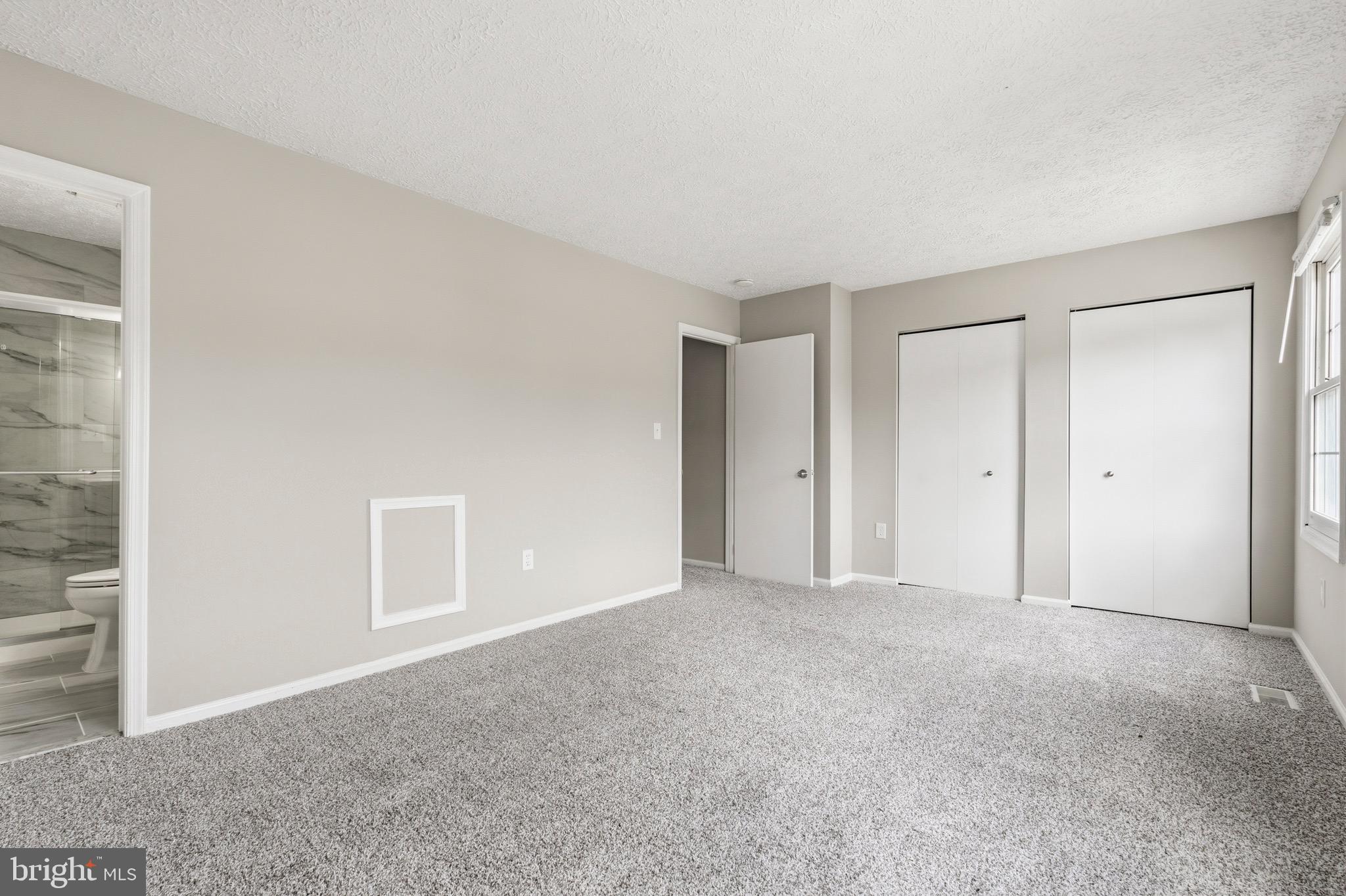 HILLCREST TOWNE - Residential