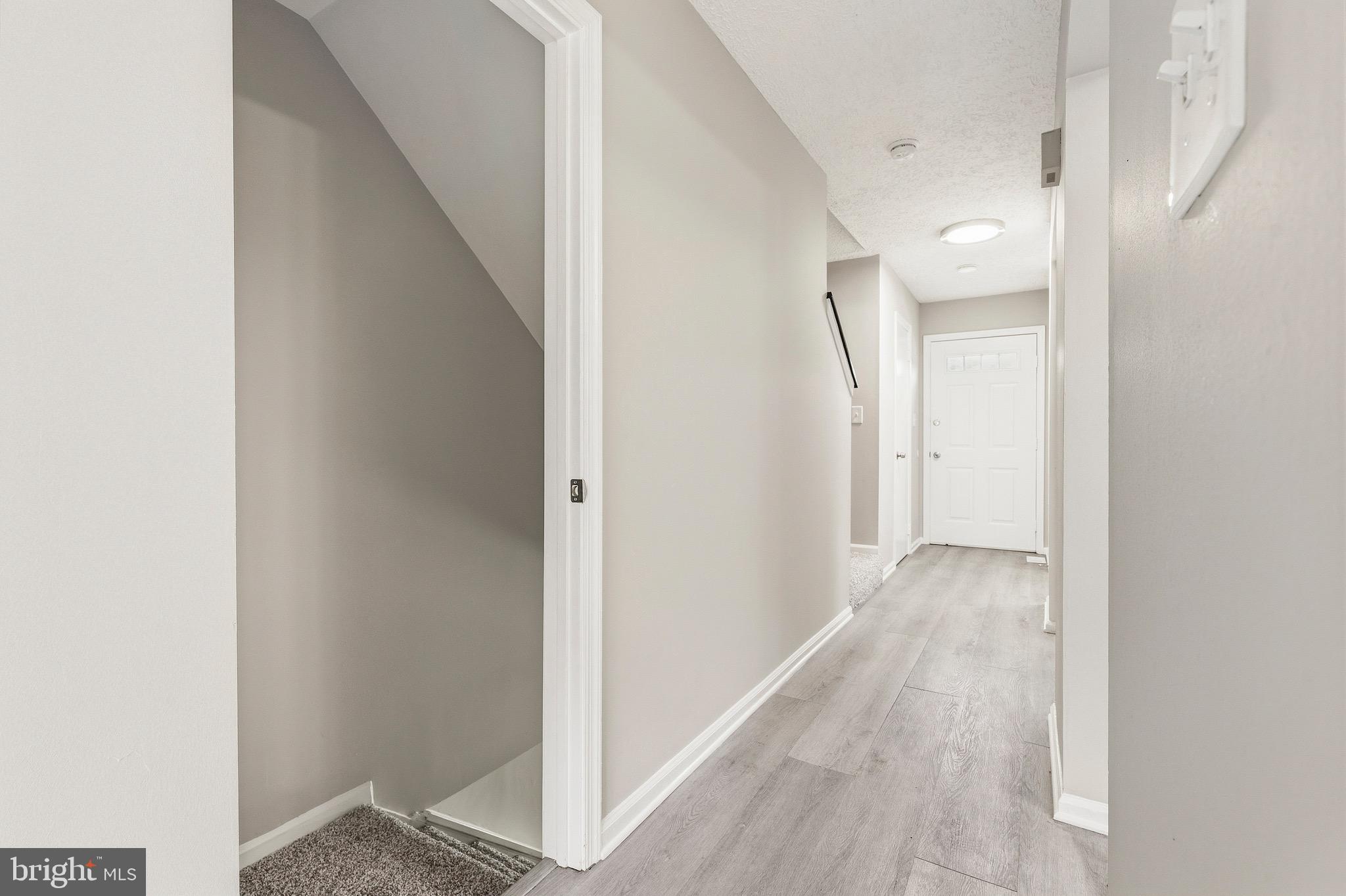 HILLCREST TOWNE - Residential