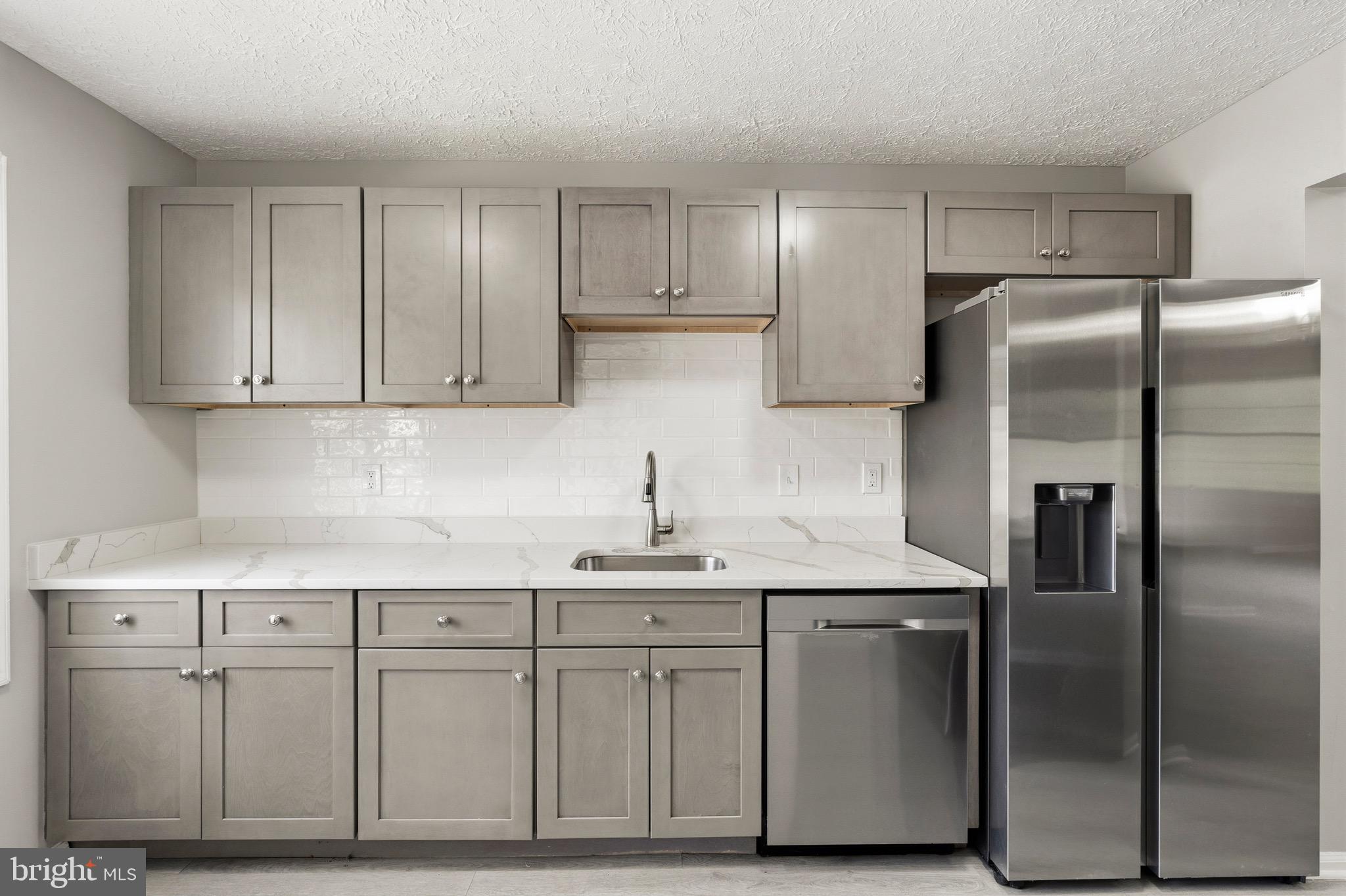 HILLCREST TOWNE - Residential