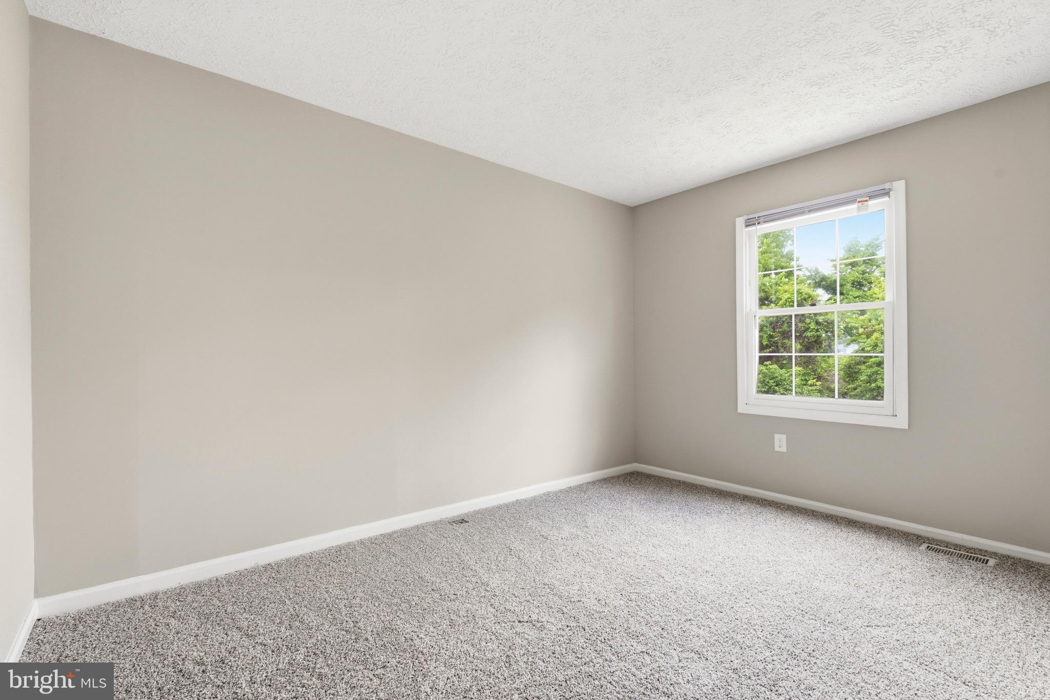 HILLCREST TOWNE - Residential