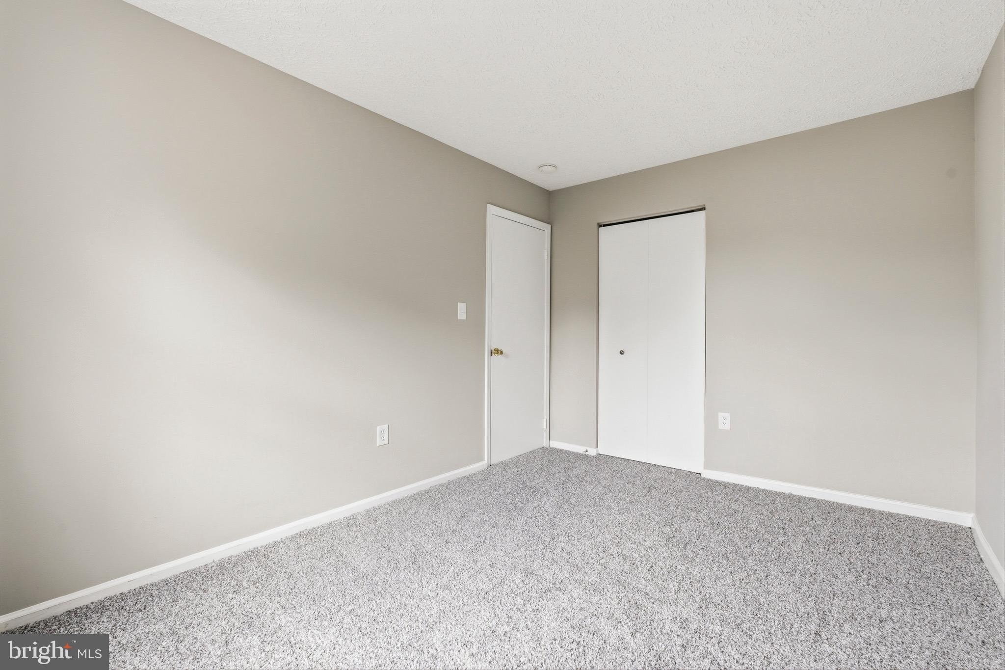 HILLCREST TOWNE - Residential