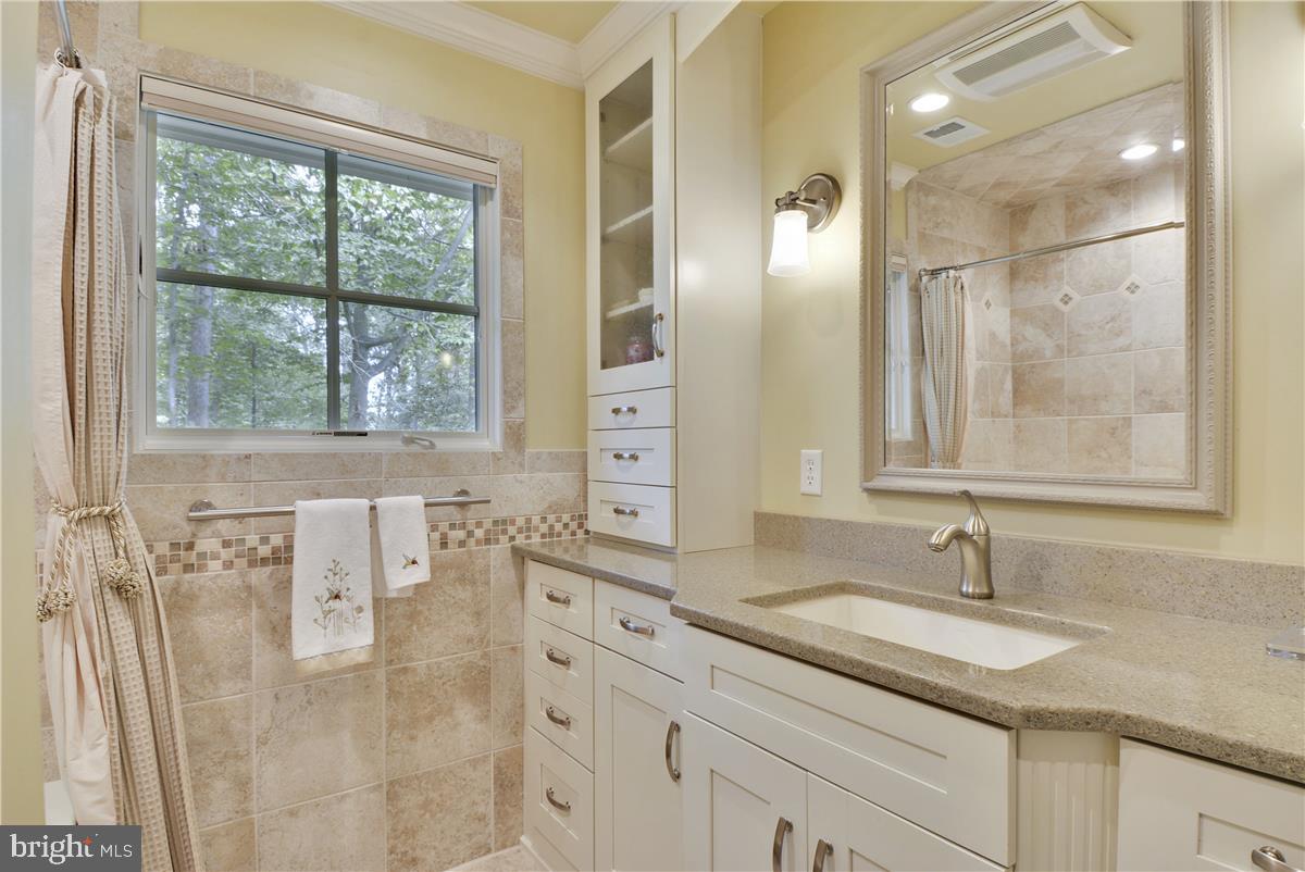 HARBOR HILLS - Residential