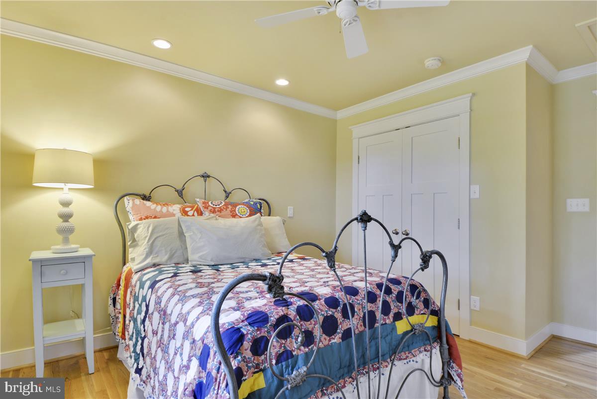 HARBOR HILLS - Residential