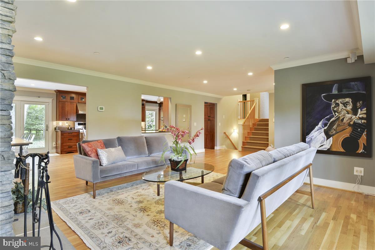 HARBOR HILLS - Residential