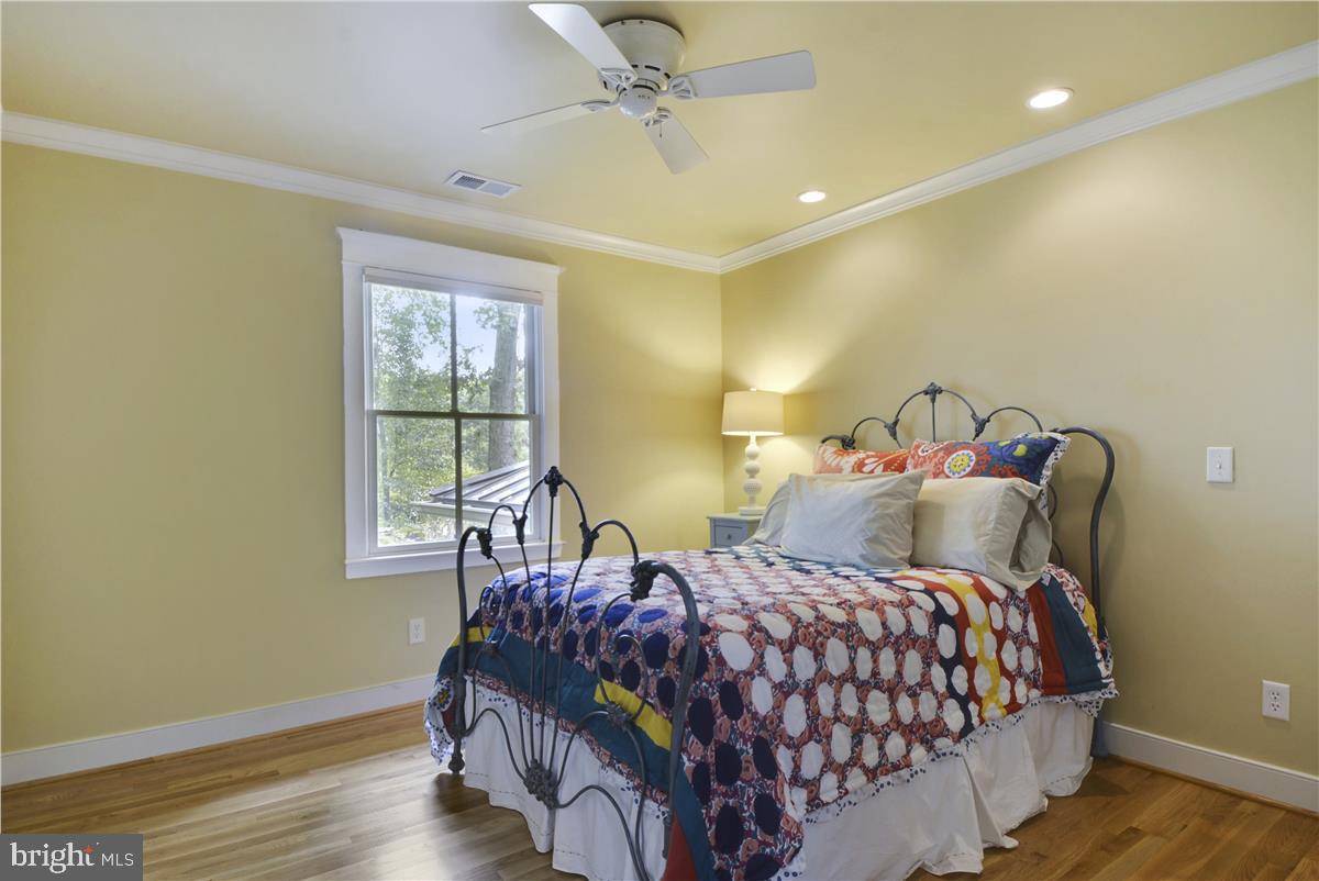 HARBOR HILLS - Residential