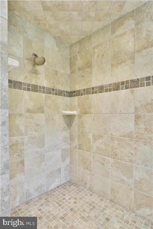 HARBOR HILLS - Residential