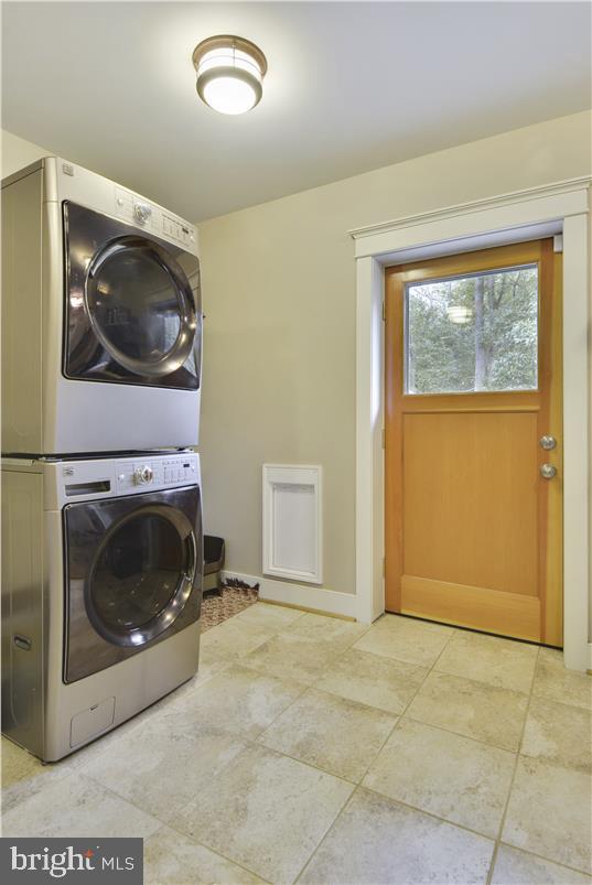 HARBOR HILLS - Residential