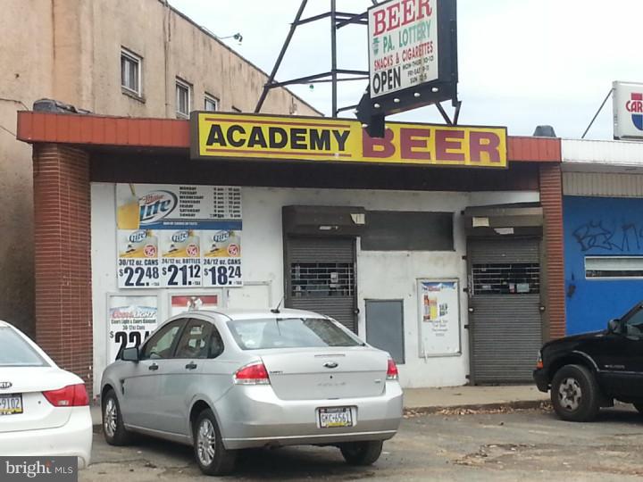 HOLME CIRCLE - Commercial Sale