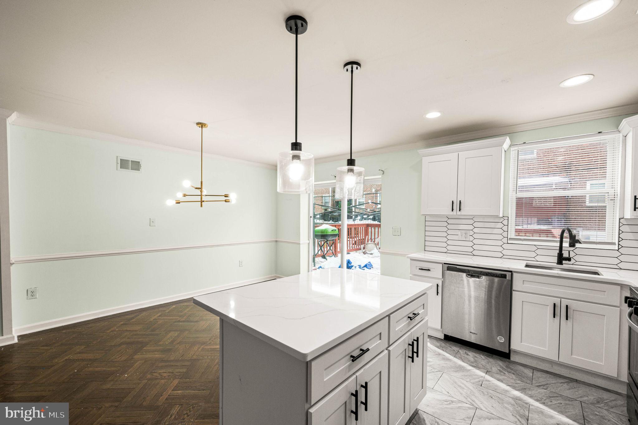 LOGAN - Residential