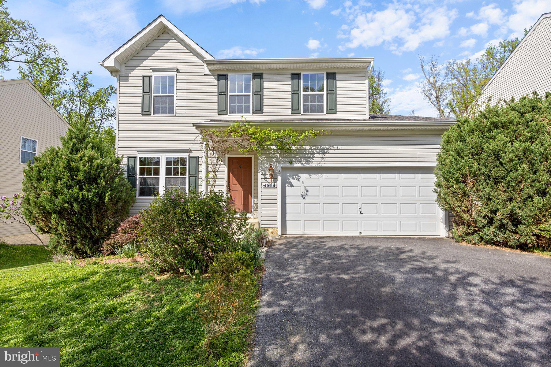 TAYLOR VILLAGE - Residential