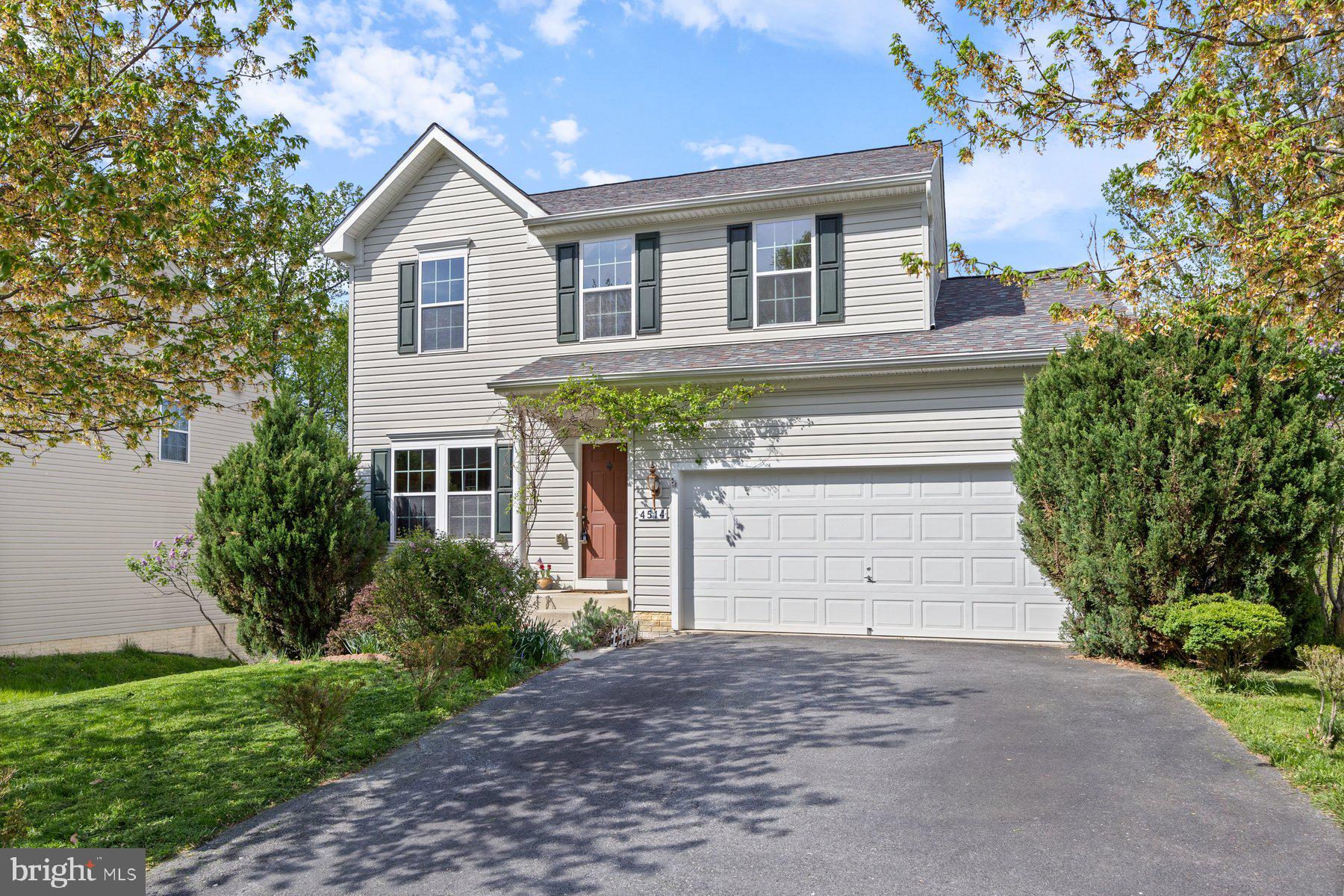 TAYLOR VILLAGE - Residential