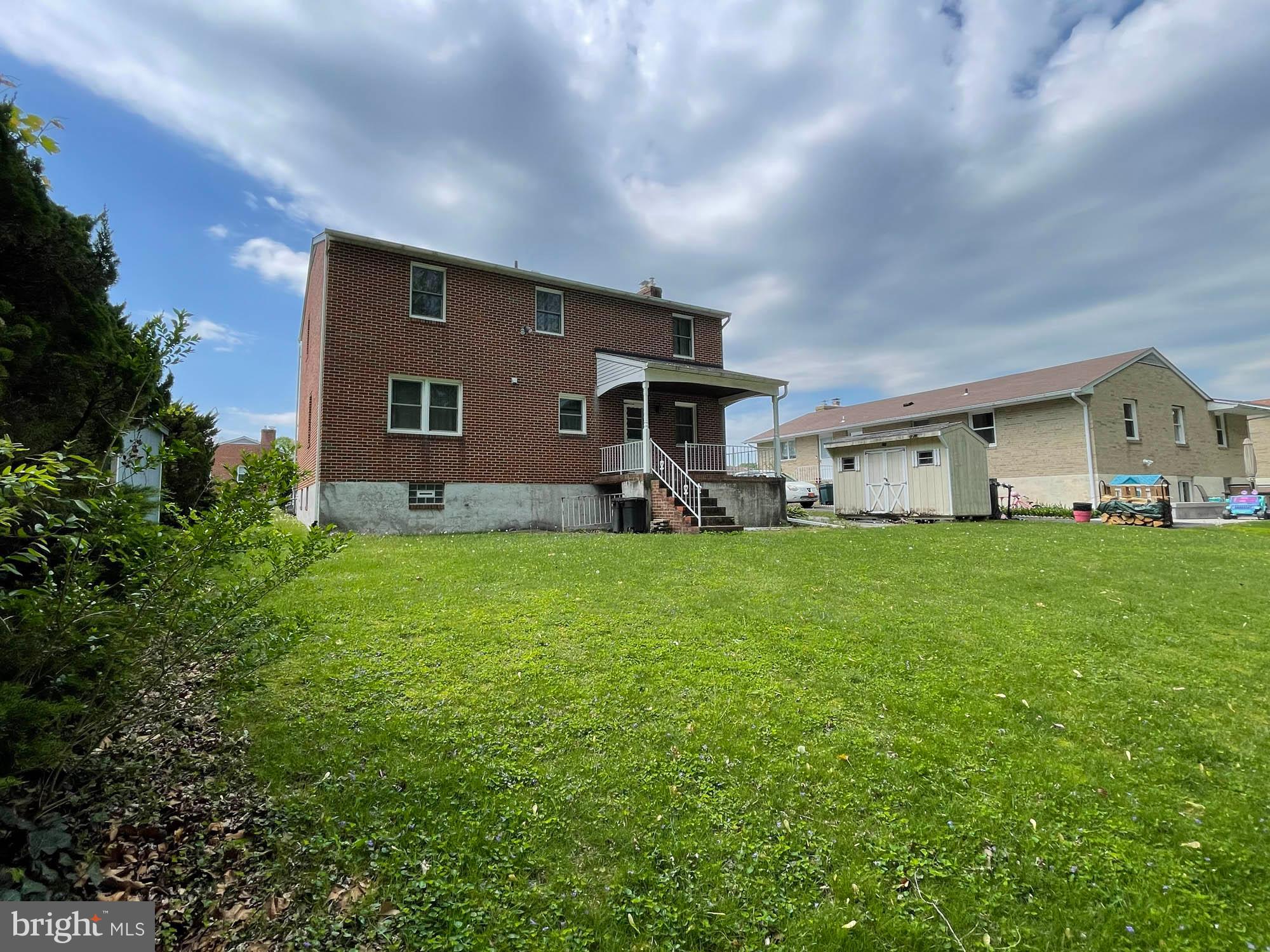 PERRY HALL - Residential