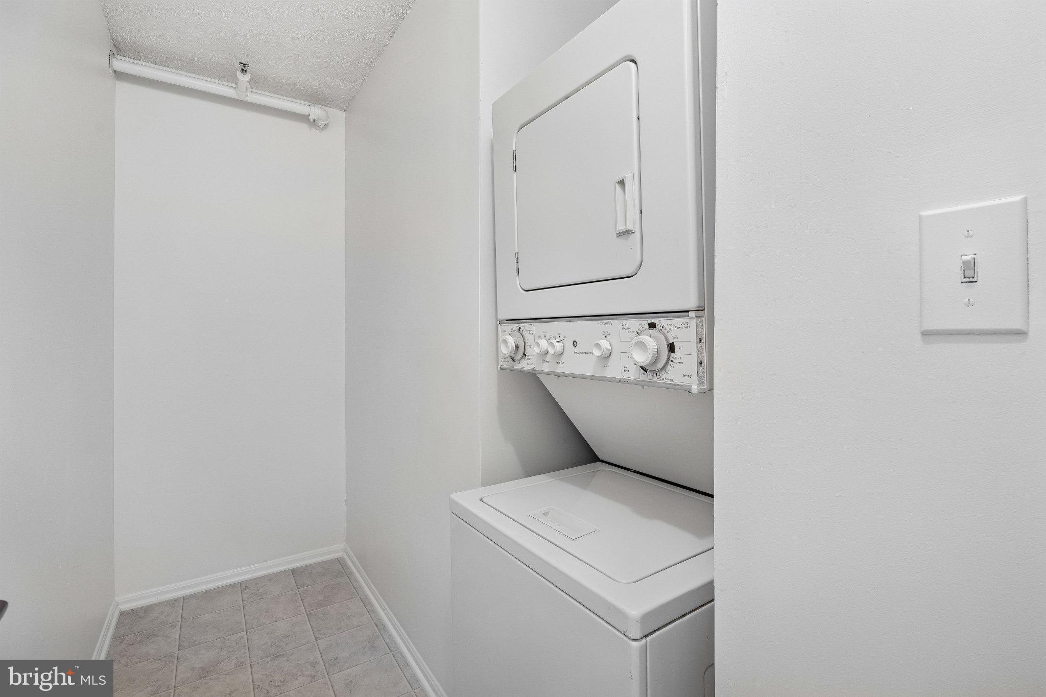 GREENS AT LEISURE WORLD - Residential