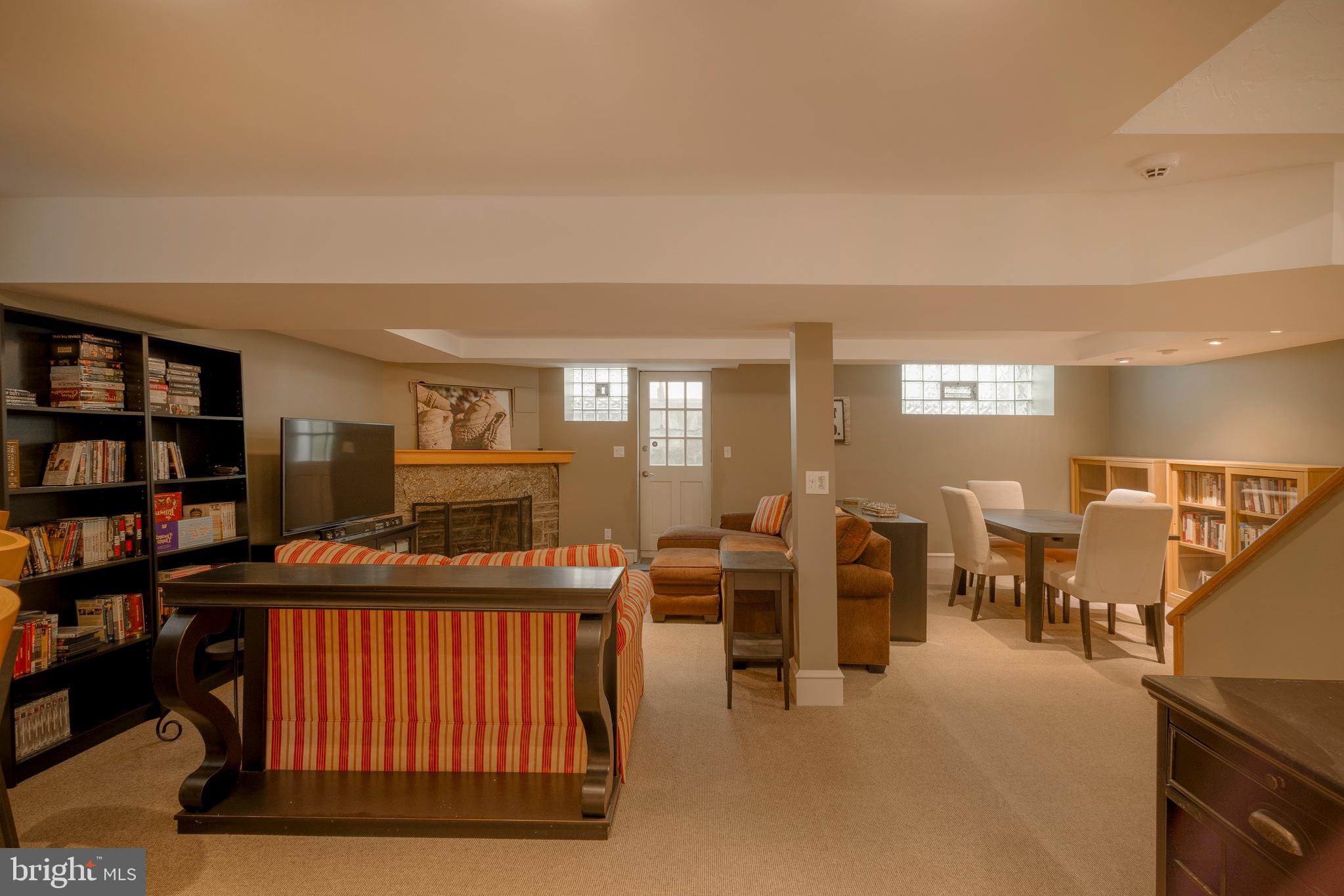 JENKINTOWN MANOR - Residential