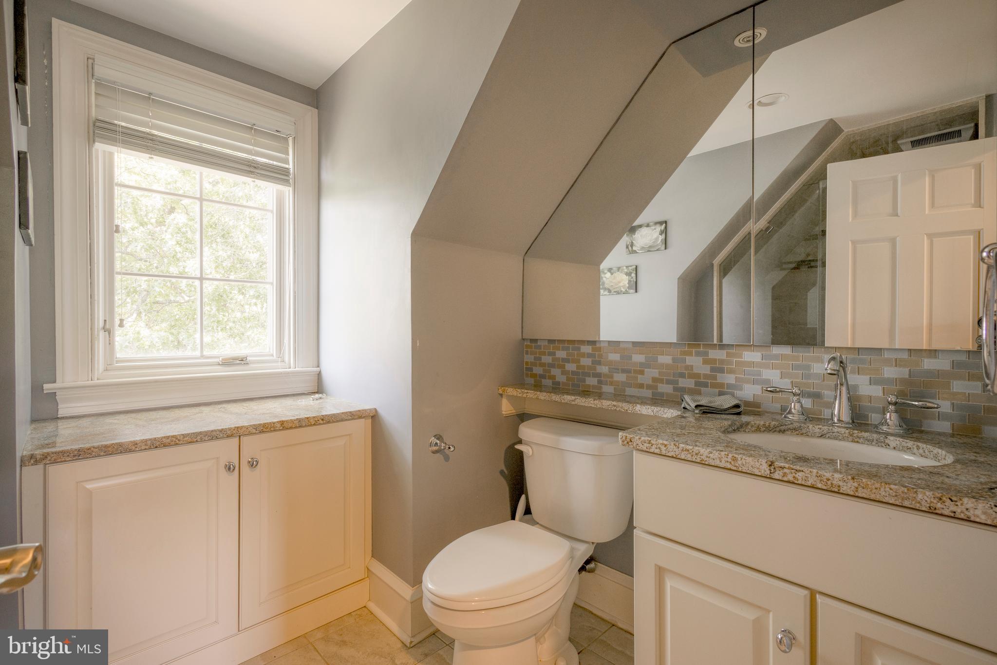 JENKINTOWN MANOR - Residential