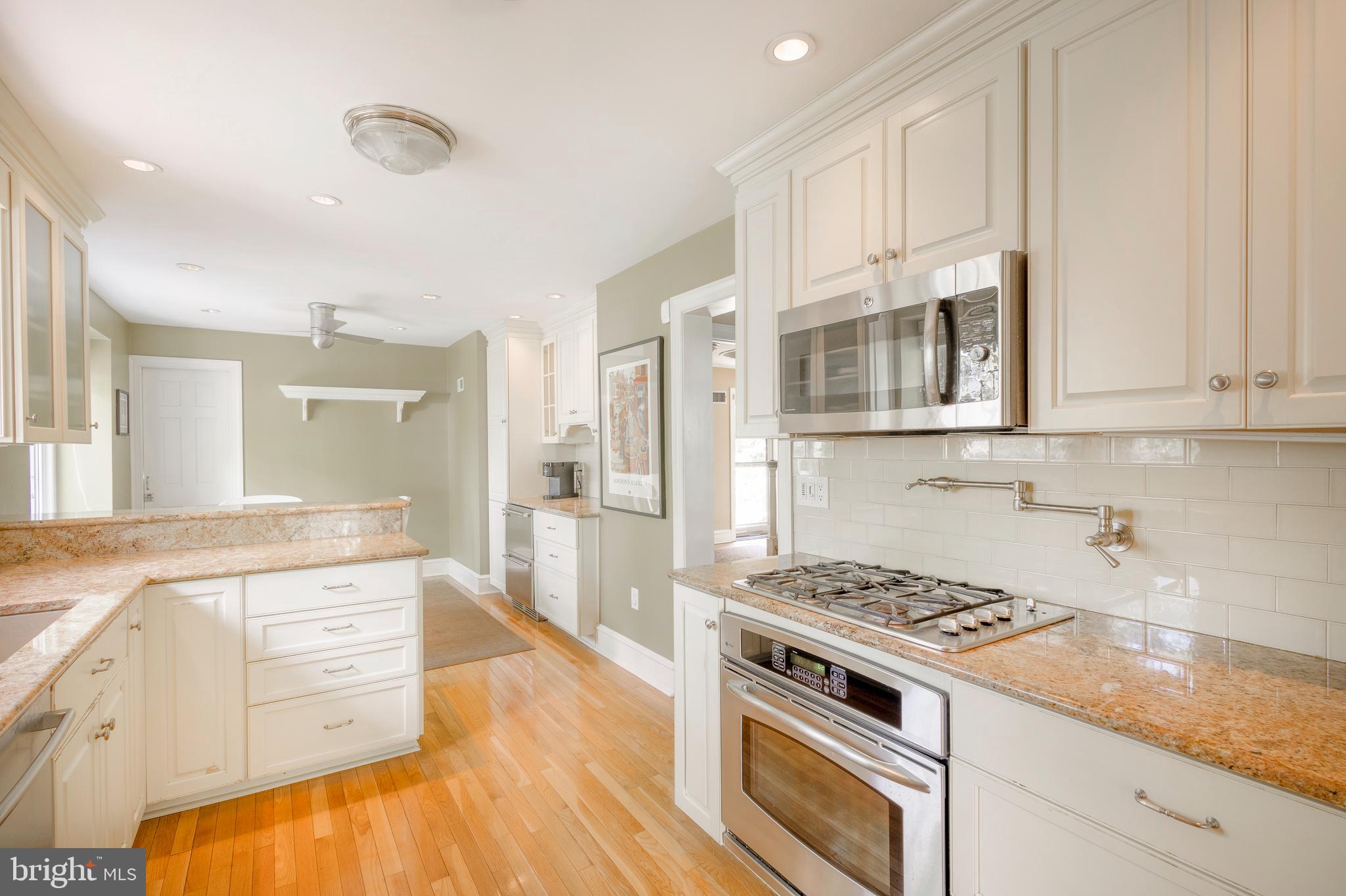 JENKINTOWN MANOR - Residential