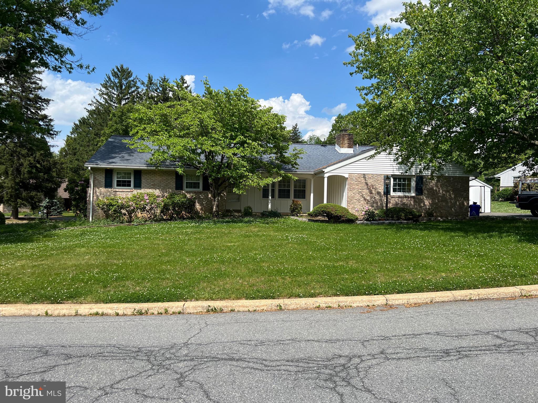 GREENFIELDS - Residential