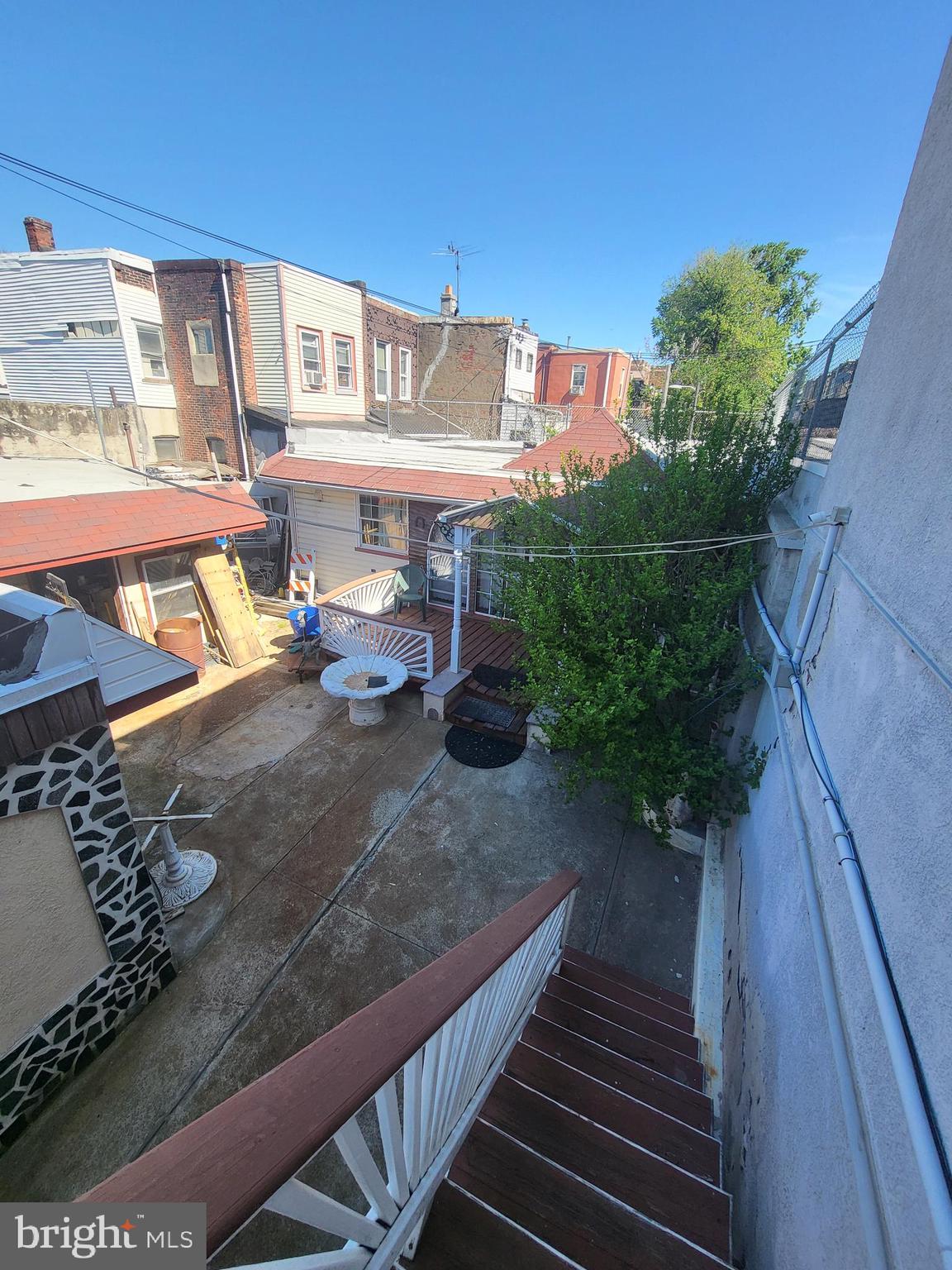 PORT RICHMOND - Commercial Sale