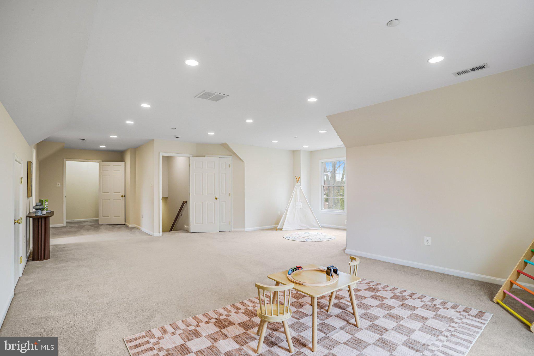 WOLFE ACRES - Residential