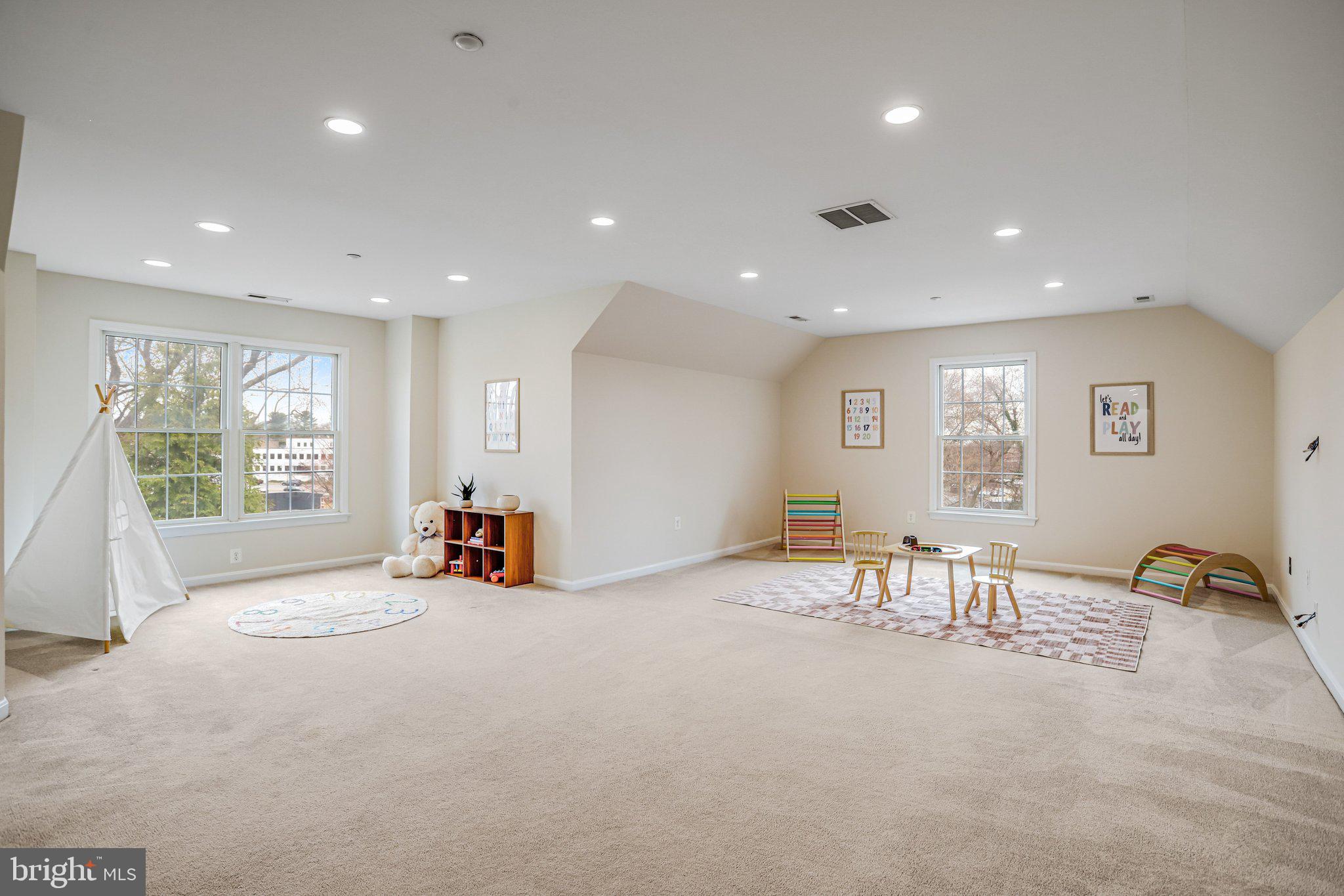 WOLFE ACRES - Residential