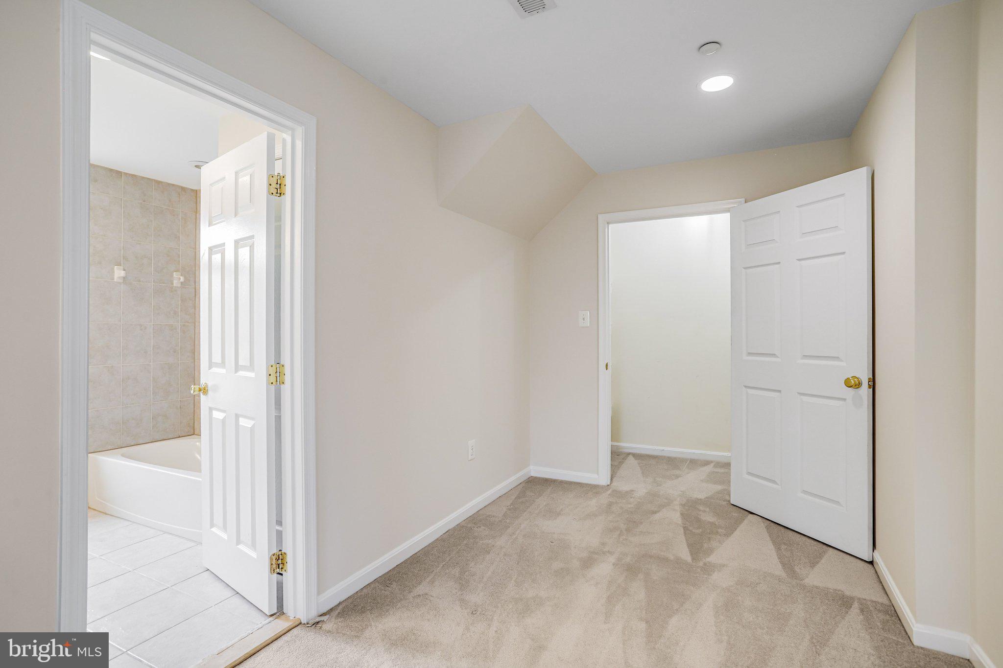 WOLFE ACRES - Residential
