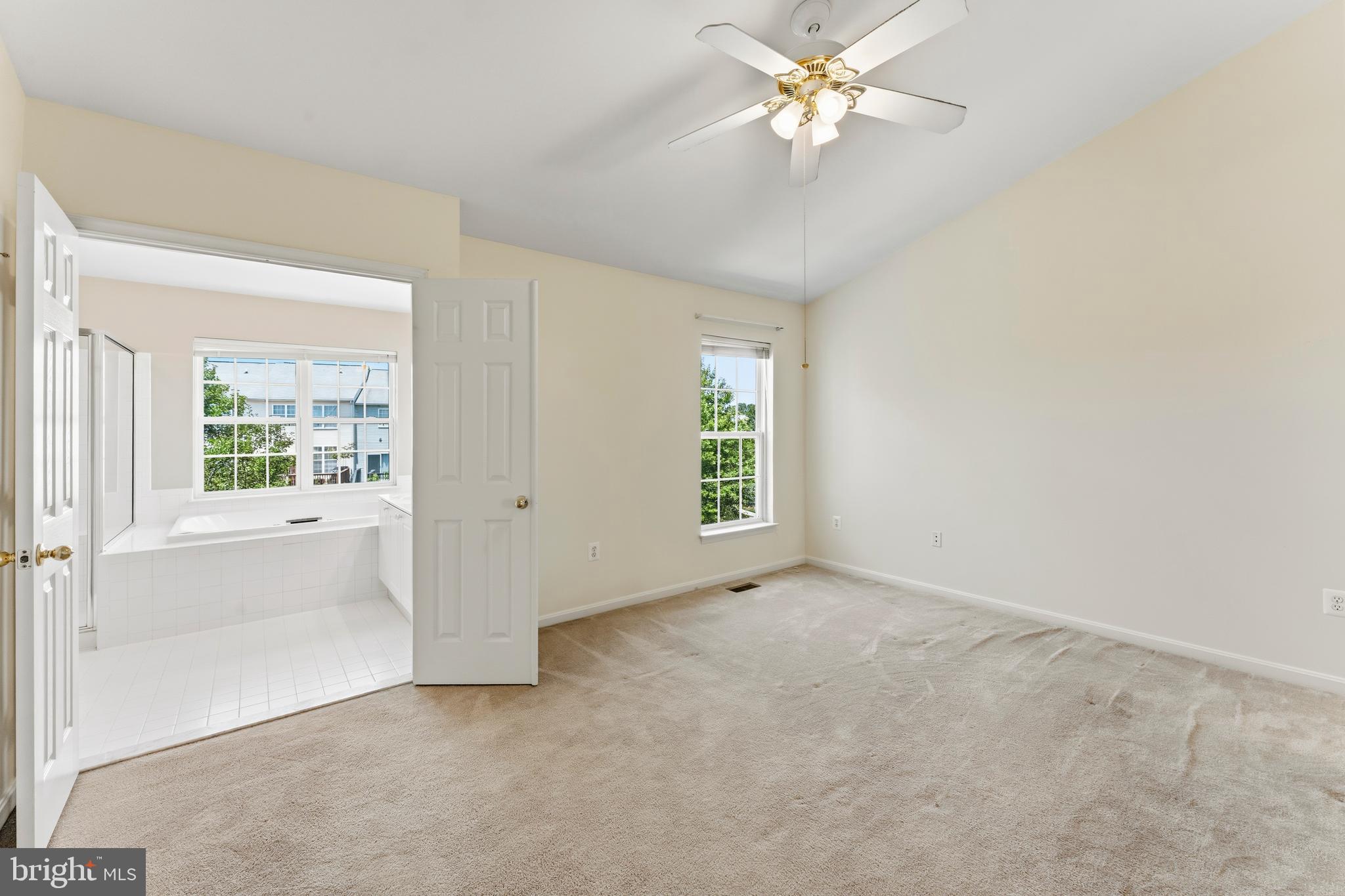 NORTH CROSSING - Residential