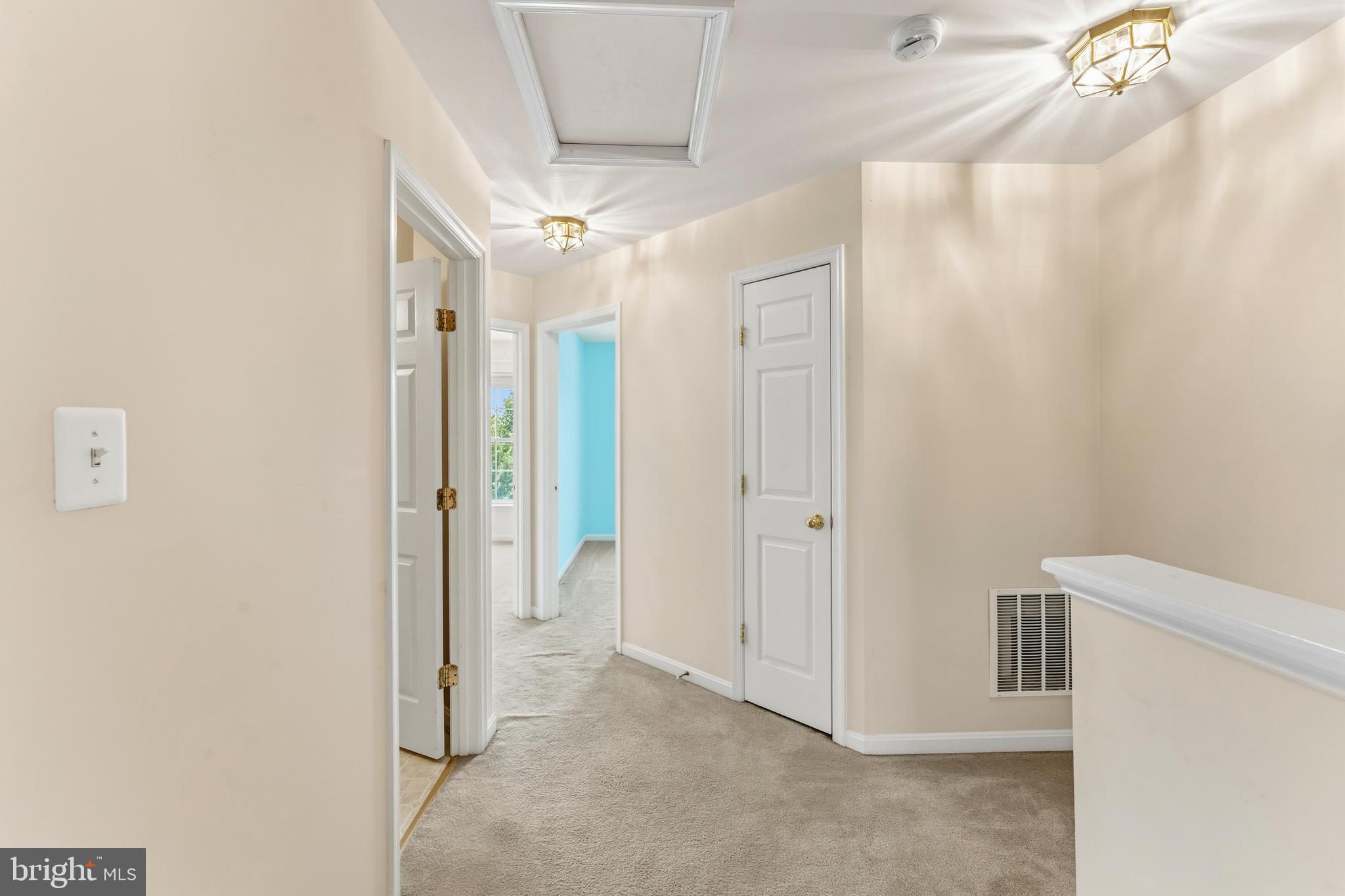 NORTH CROSSING - Residential