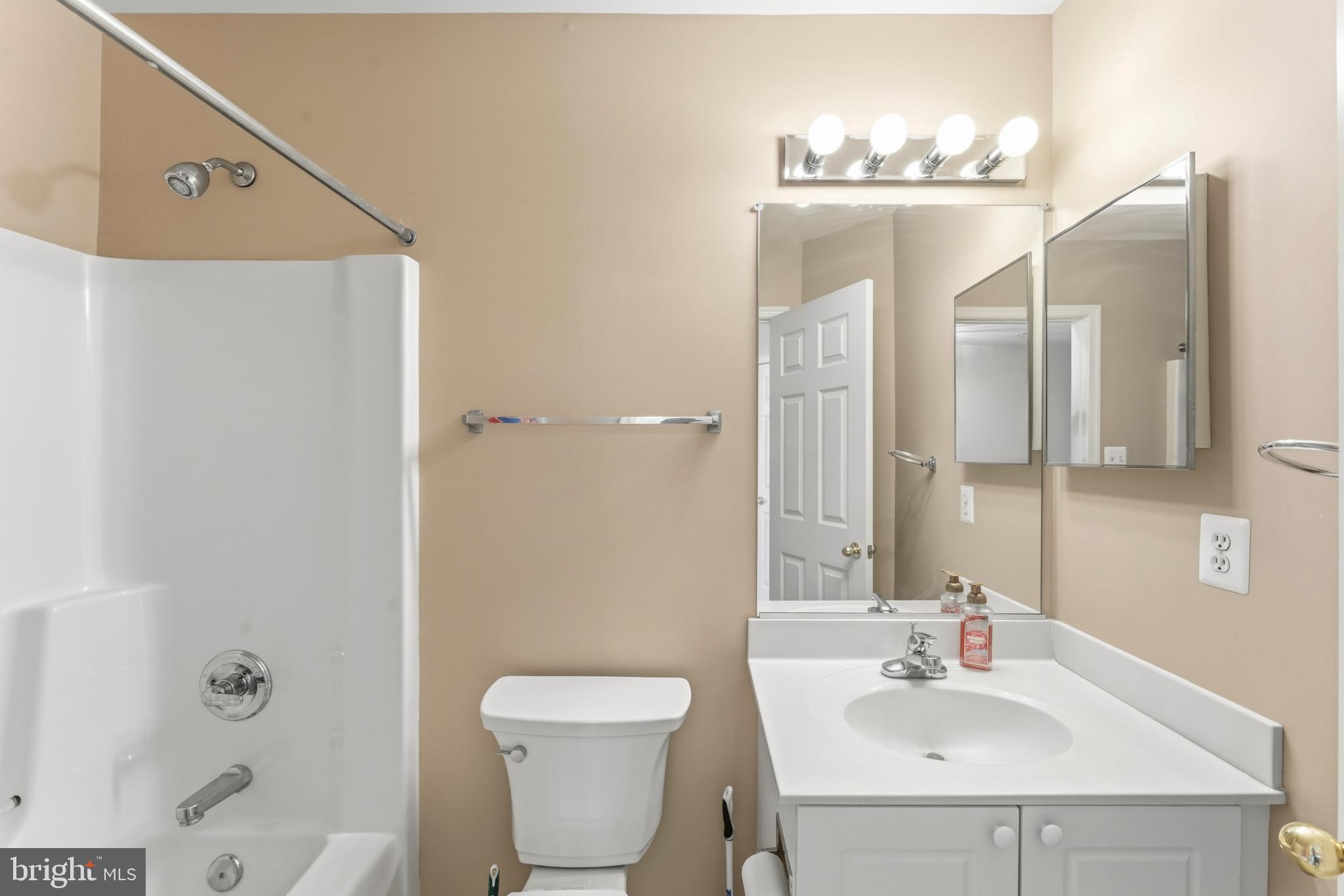 NORTH CROSSING - Residential