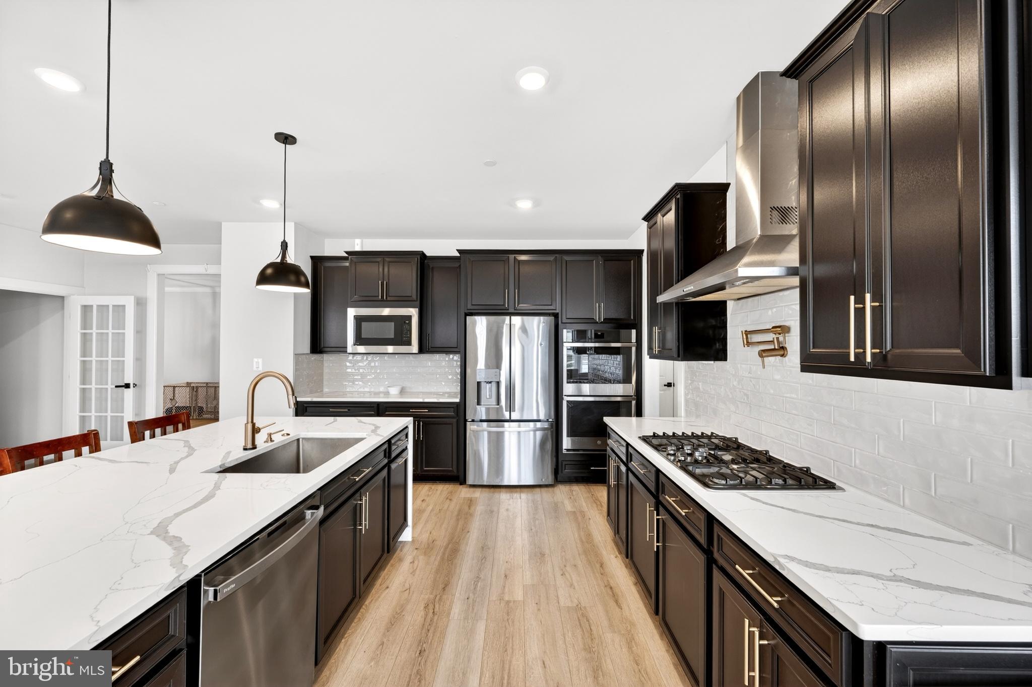 CEDAR CREEK - Residential