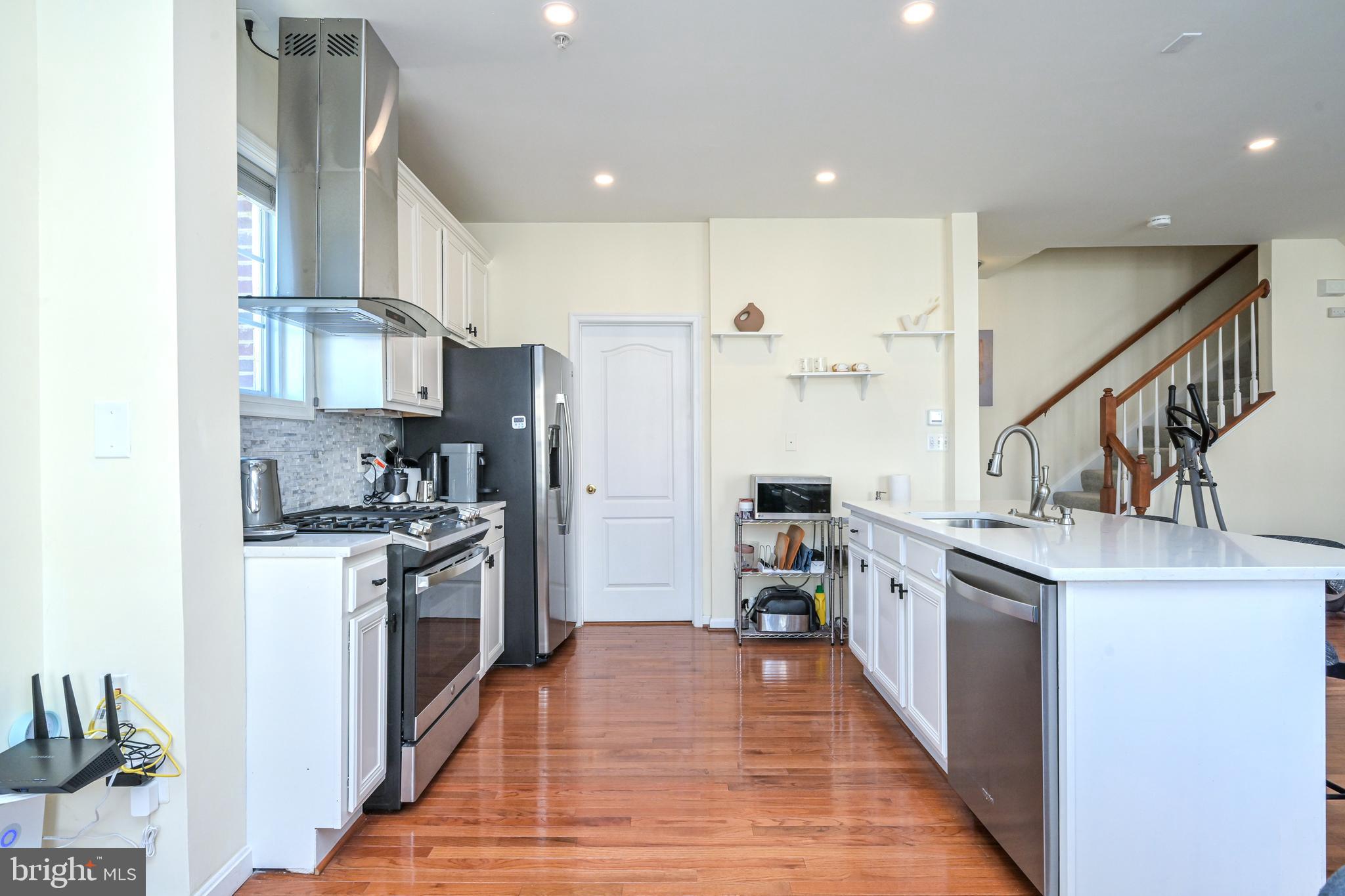 STONE RIDGE LAND BAY 1 - Residential Lease