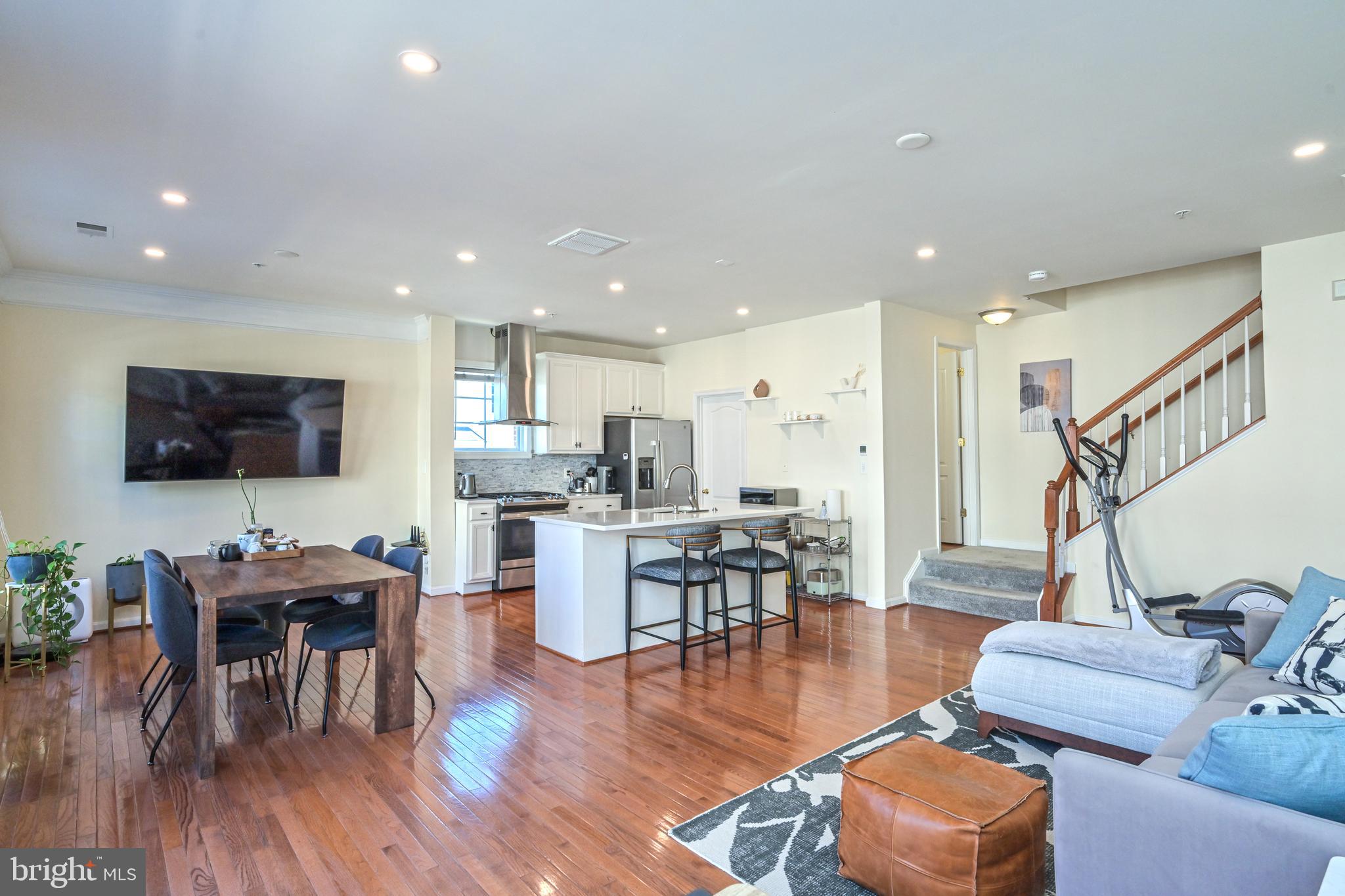 STONE RIDGE LAND BAY 1 - Residential Lease