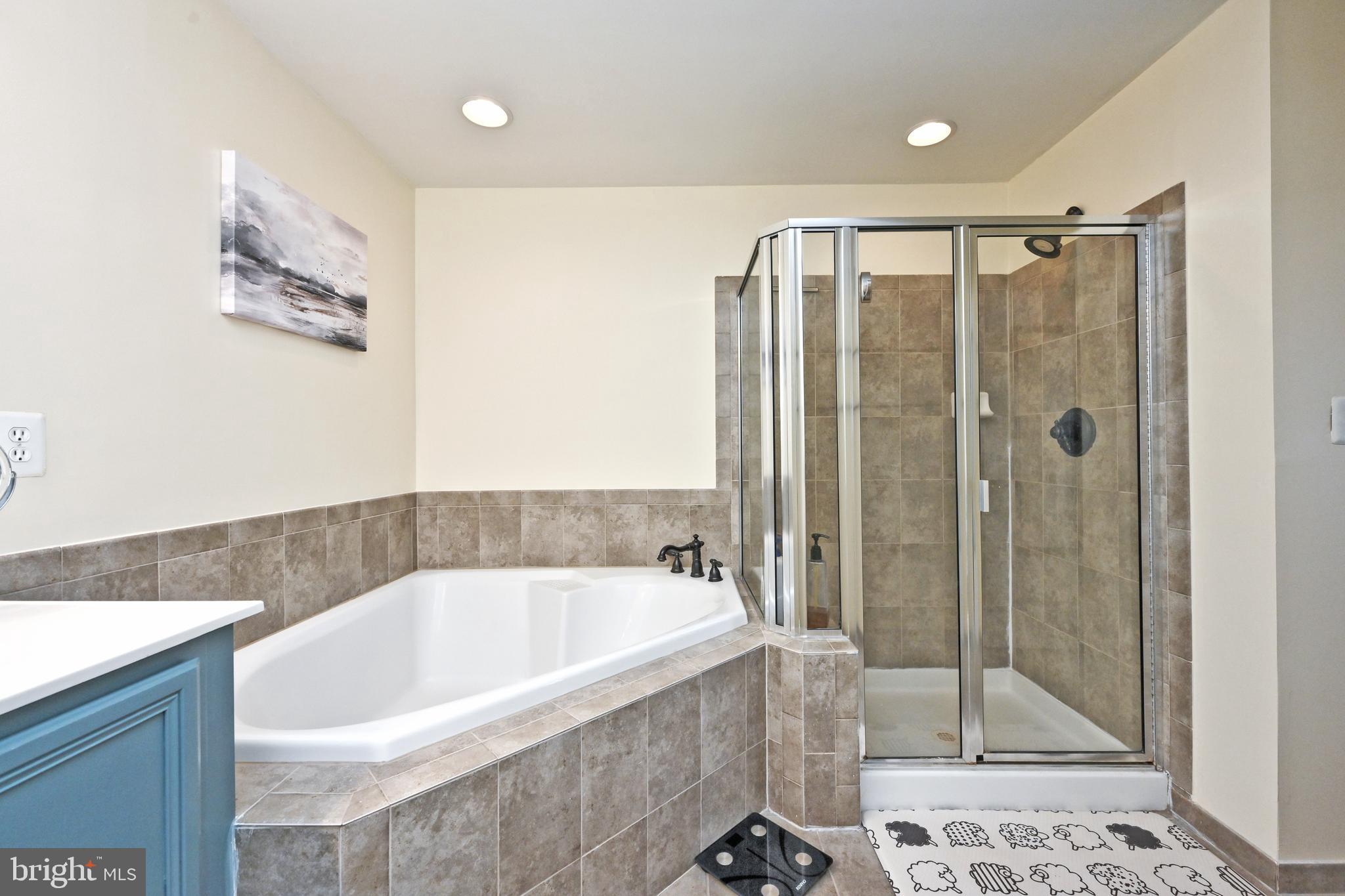 STONE RIDGE LAND BAY 1 - Residential Lease