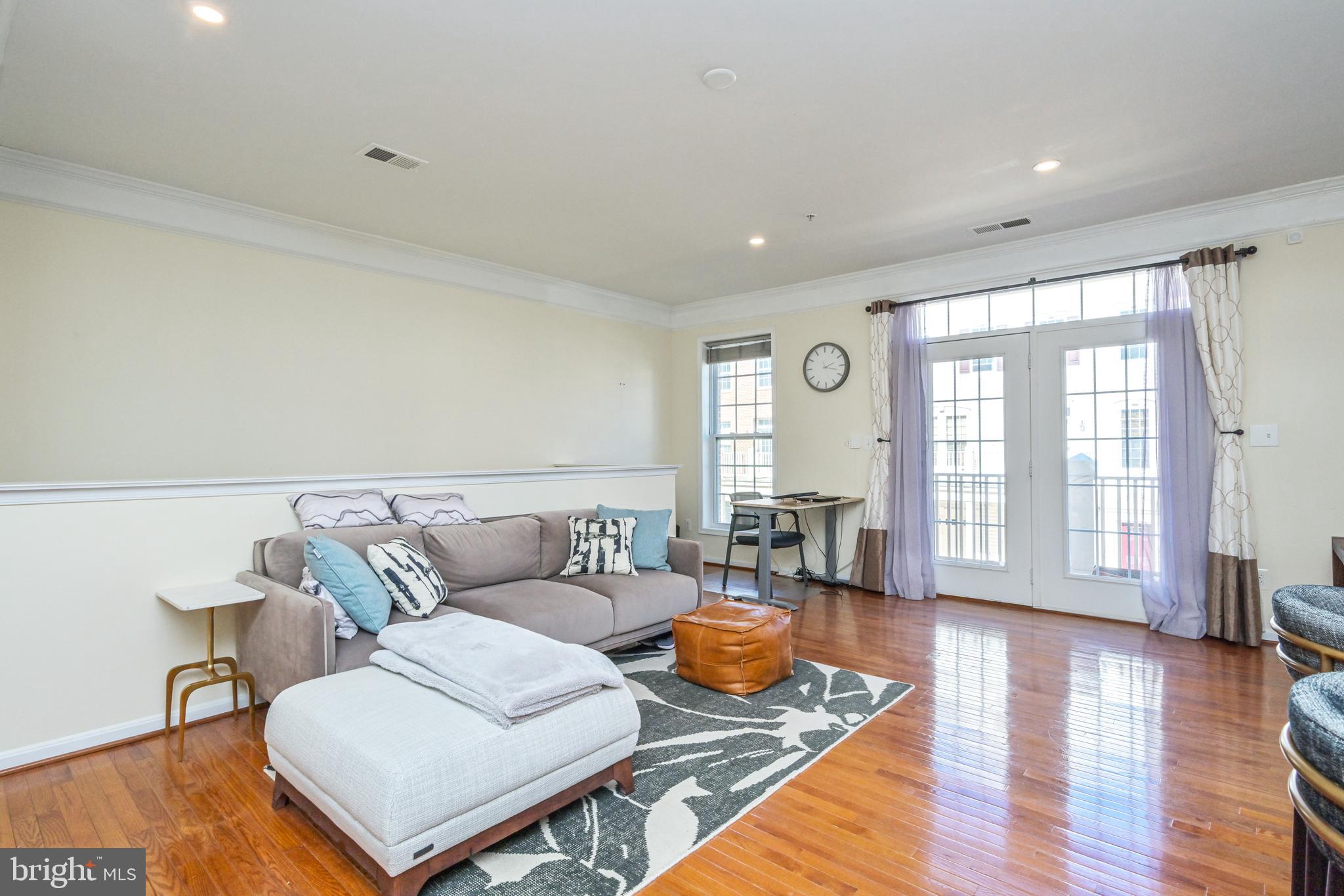 STONE RIDGE LAND BAY 1 - Residential Lease