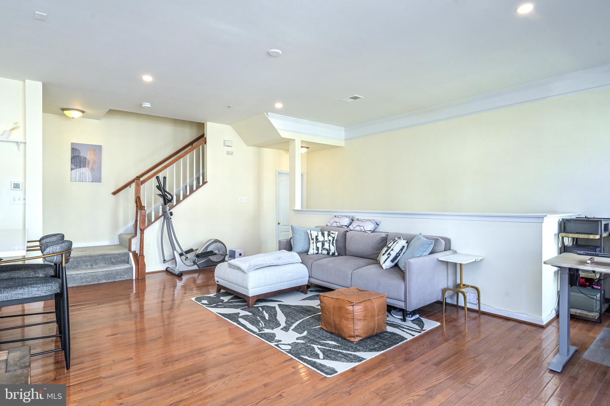 STONE RIDGE LAND BAY 1 - Residential Lease