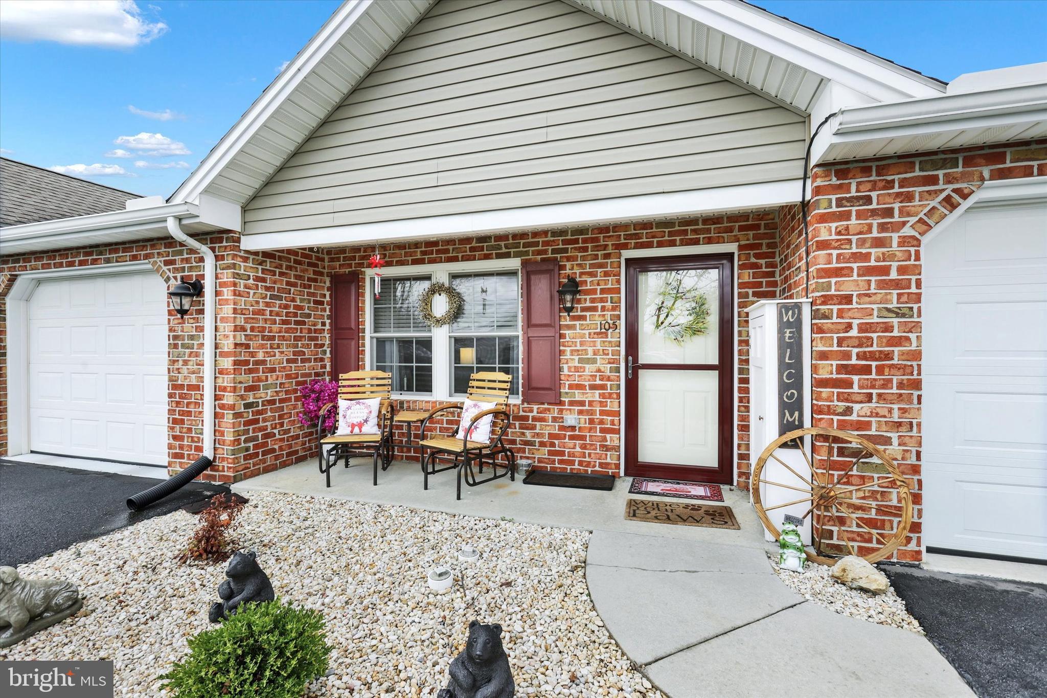 THORNWOOD VILLAGE - Residential