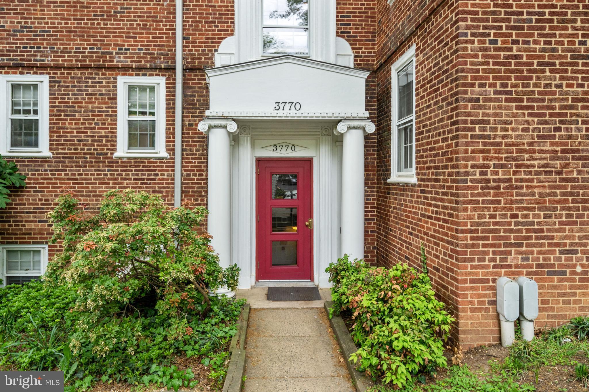 CLEVELAND PARK - Residential