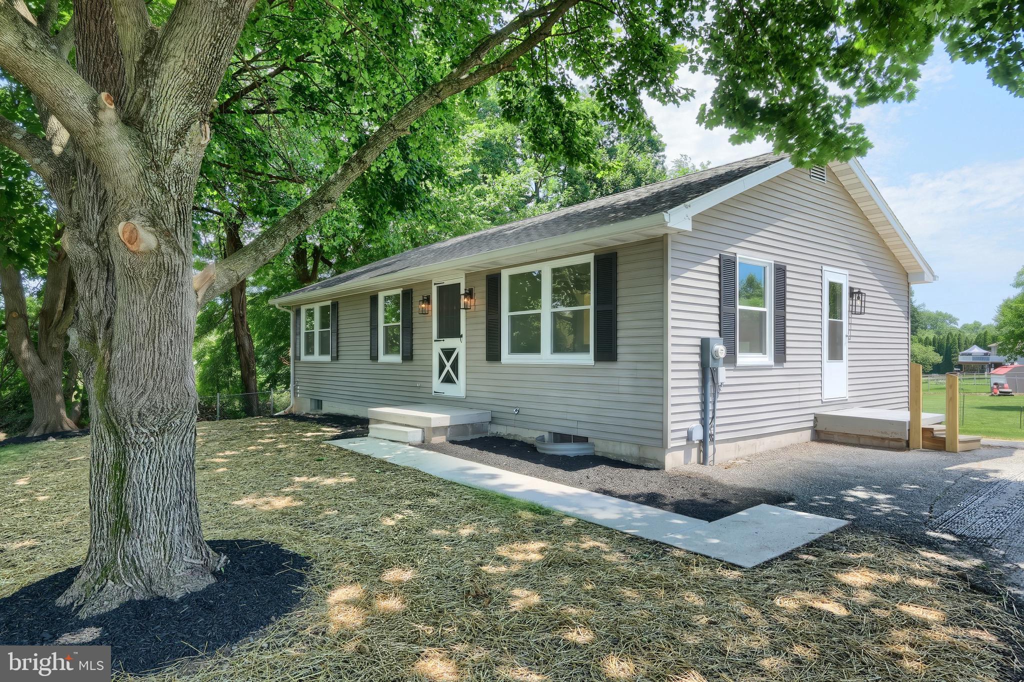 Welcome to this charming three-bedroom rancher located just minutes from the historic New Oxford Square! This well-maintained home features a bright and inviting kitchen with a dining area, a spacious living room perfect for everyday living and entertaining, and a full unfinished basement offering excellent storage or future expansion potential.
Step outside to enjoy the rear deck overlooking a beautiful backyard shaded by mature trees, creating the perfect setting for relaxing, gardening, or hosting family and friends. The property also offers ample off-street parking for your convenience.
Ideally situated just a short drive from local schools, Hanover shopping, restaurants, and everyday amenities, this home combines peaceful living with easy access to everything you need. Don't miss this wonderful opportunity to make this charming rancher your new home!