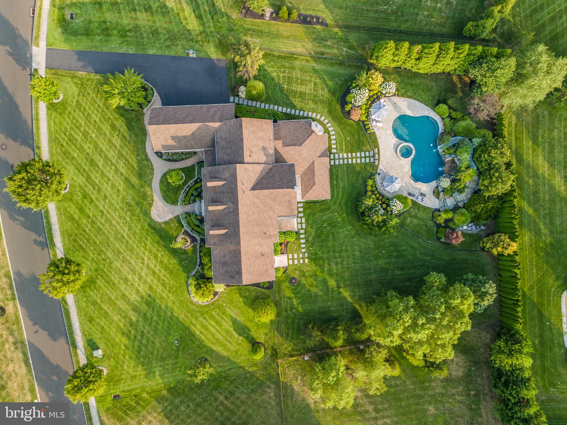 DUTCHESS FARM ESTS - Residential